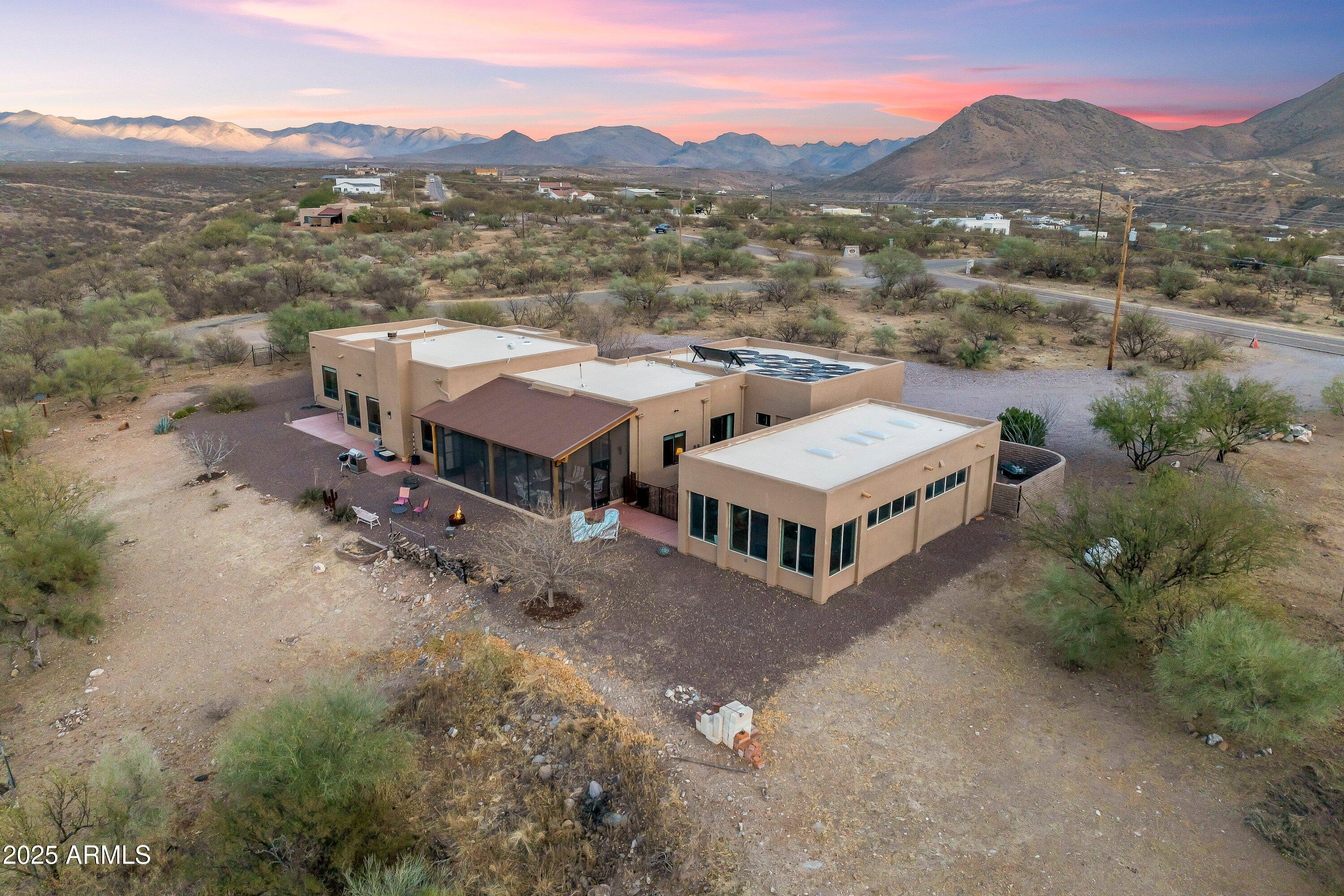 298 CAMINO JOSEFINA --