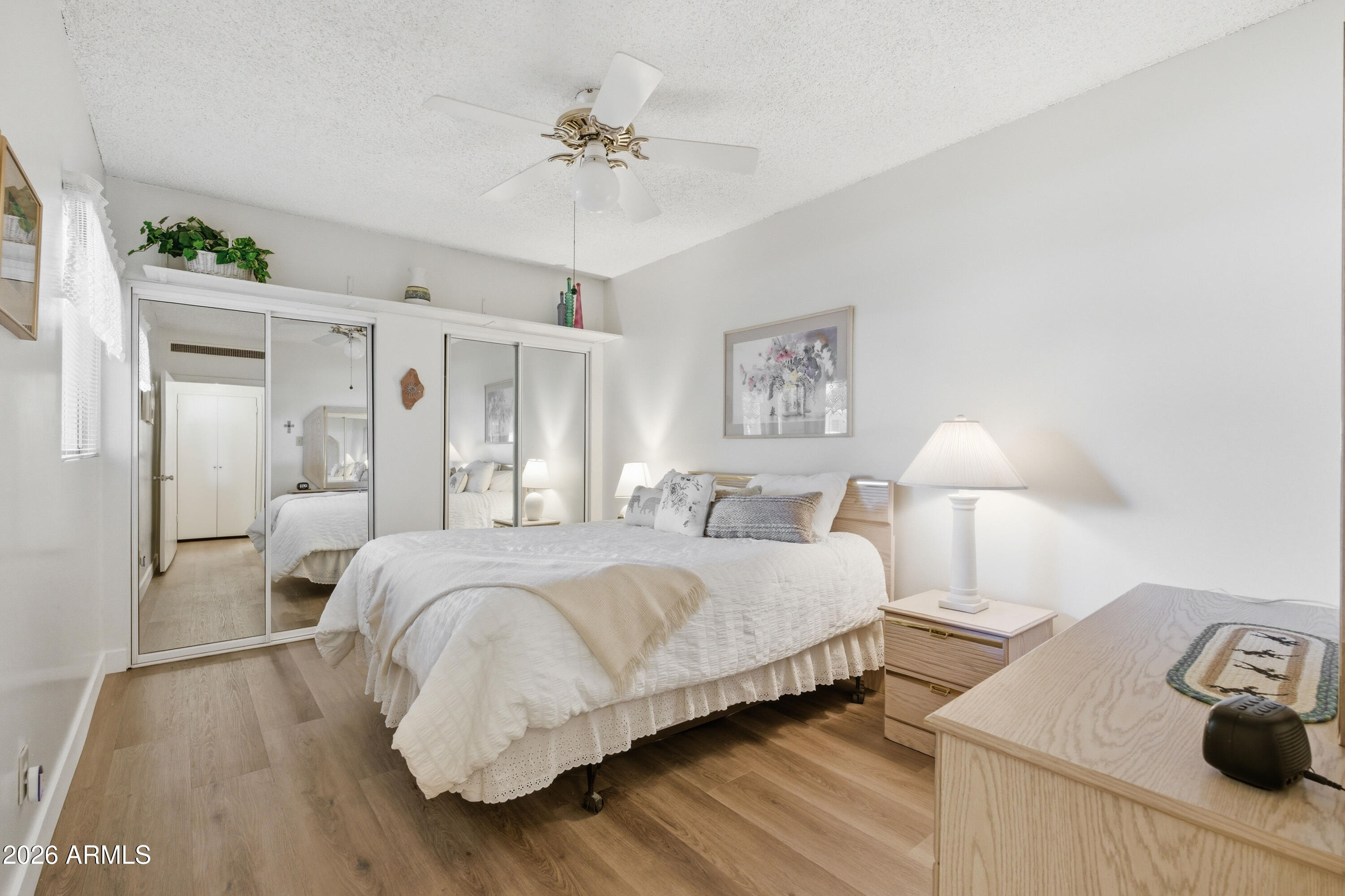 6125 E INDIAN SCHOOL Road 187