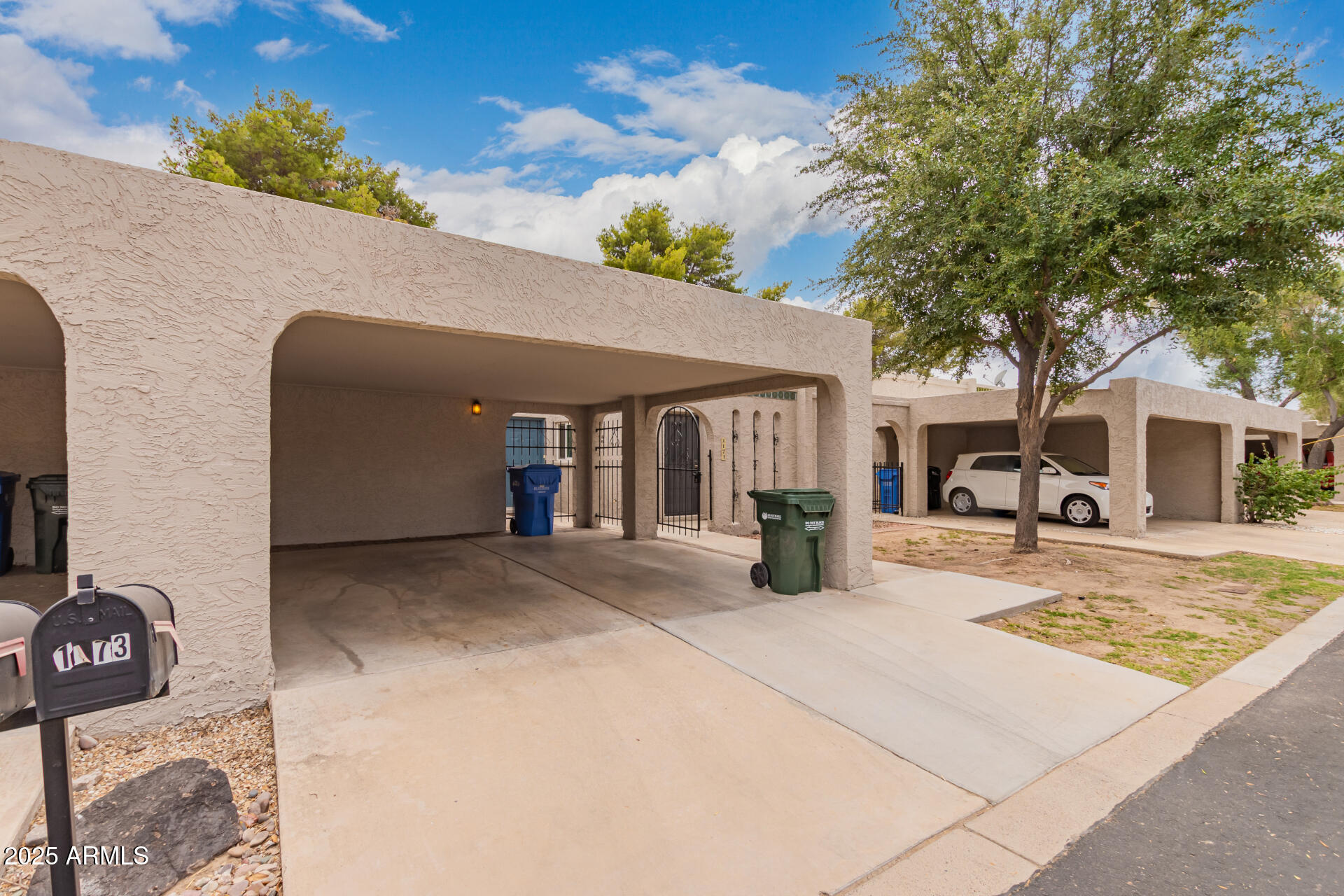 1173 E COCHISE Drive