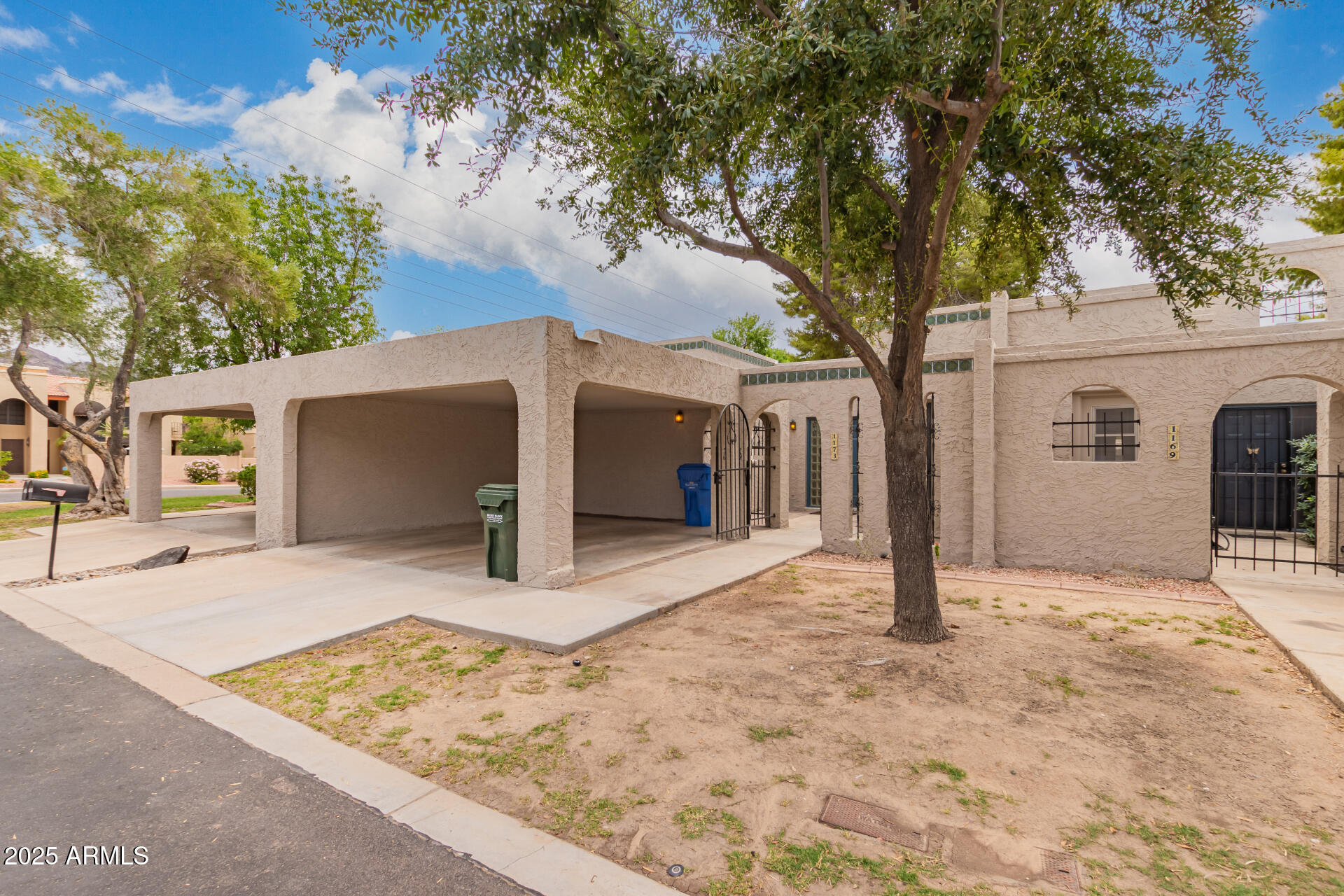 1173 E COCHISE Drive