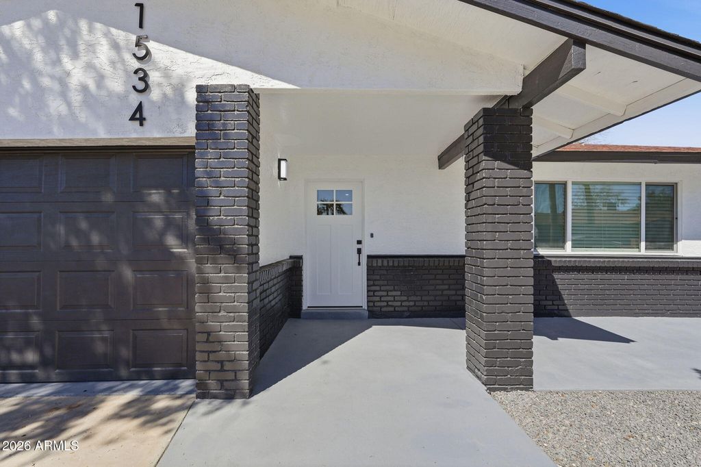 Photo of 1534 E Hampton Circle, Mesa, AZ 85204 (MLS # 7002719)