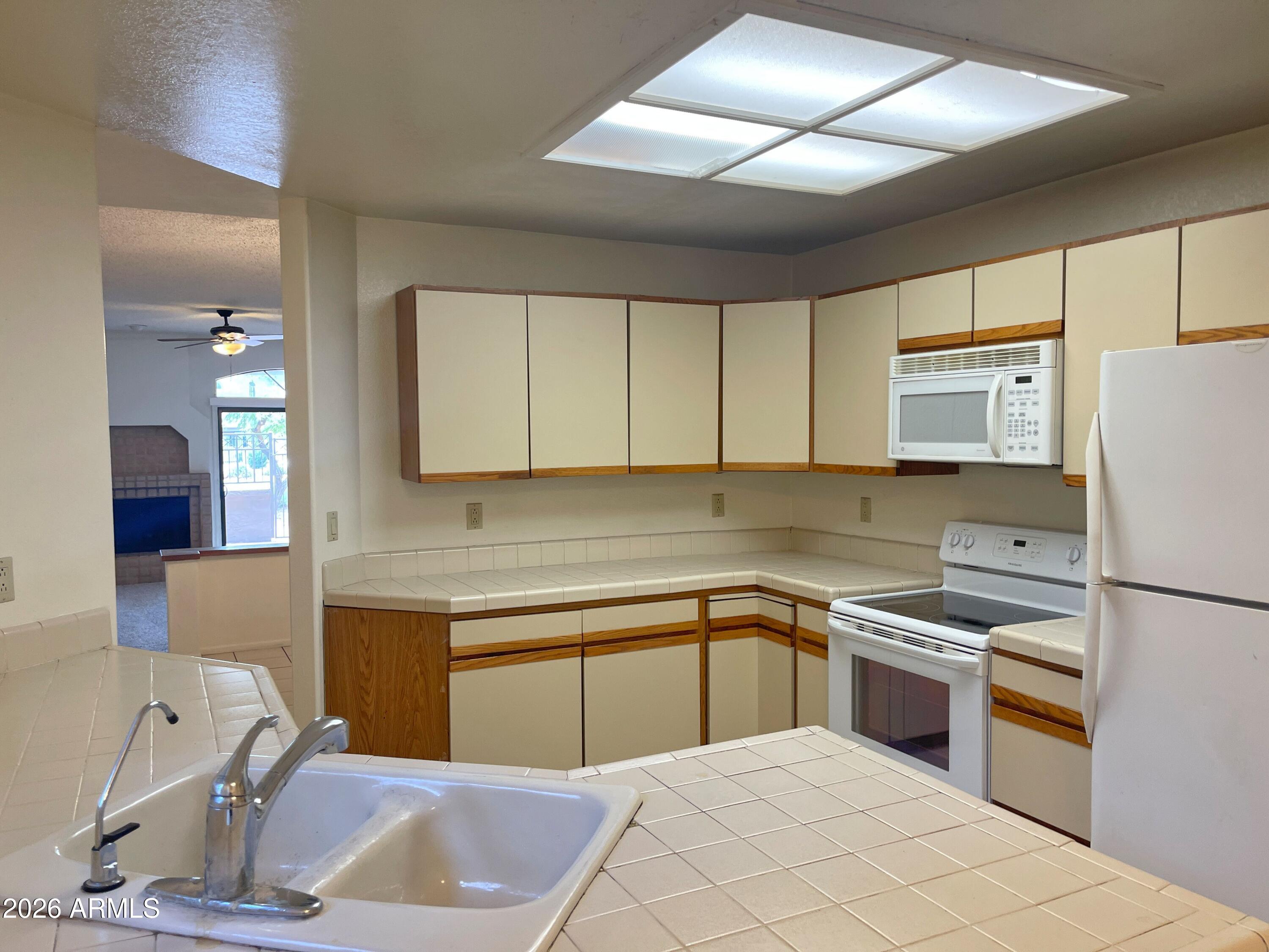 10019 E Mountain View Road Unit 1097