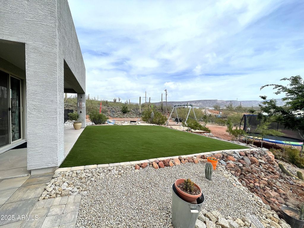 listing image 50
