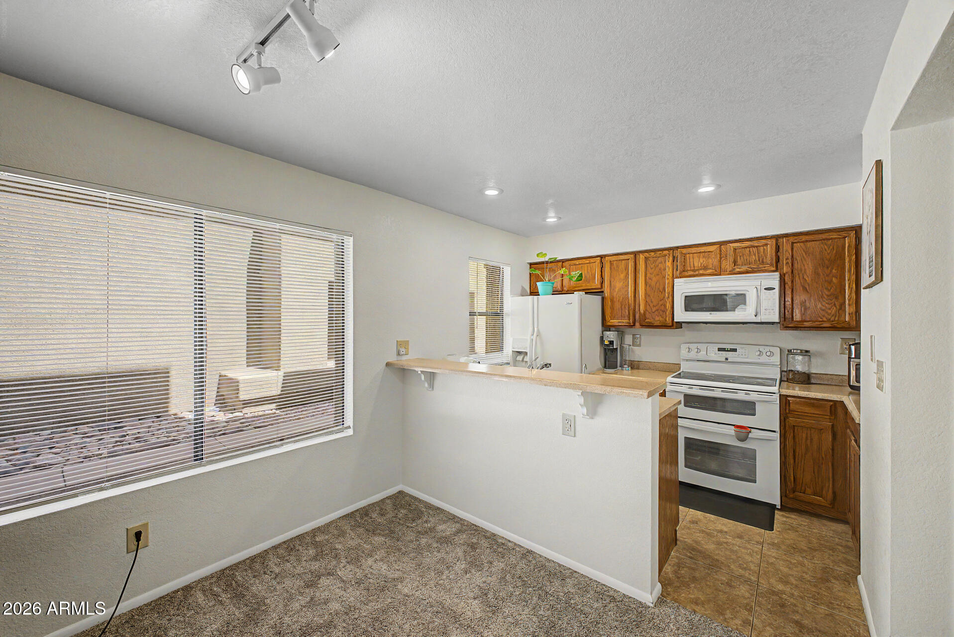 1432 W EMERALD Avenue 647