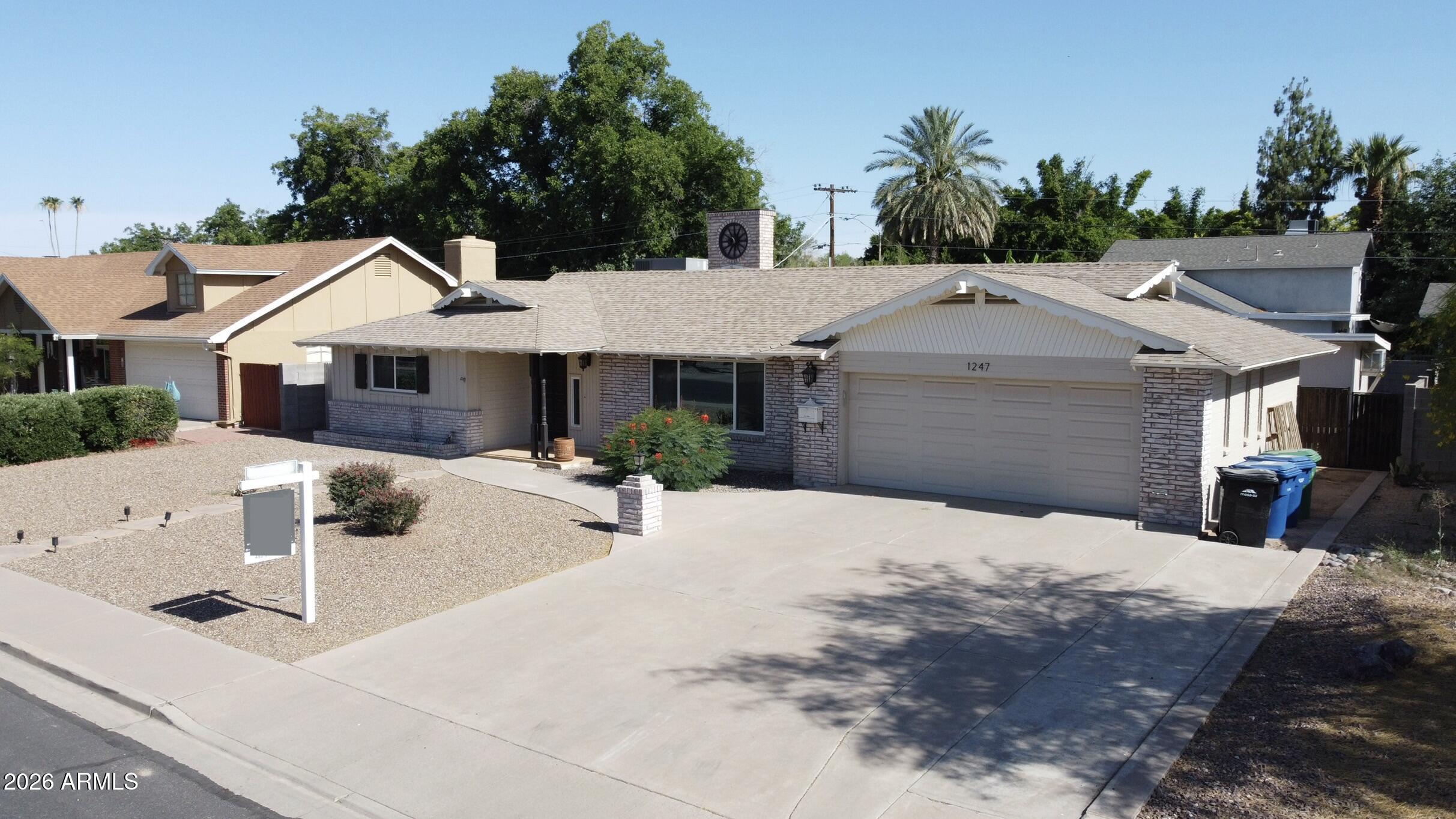 DEVONSHIRE ESTATES - Residential