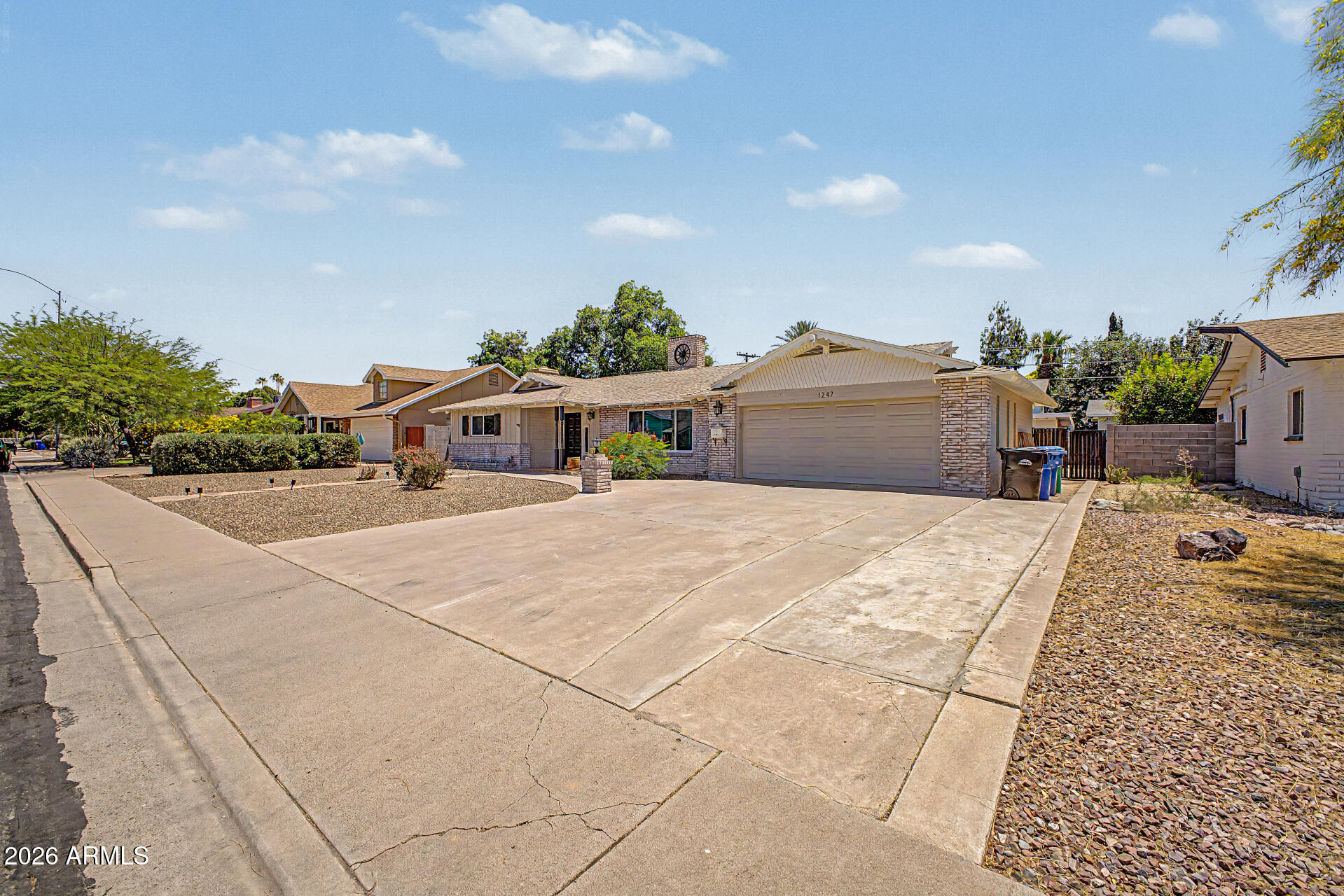 DEVONSHIRE ESTATES - Residential