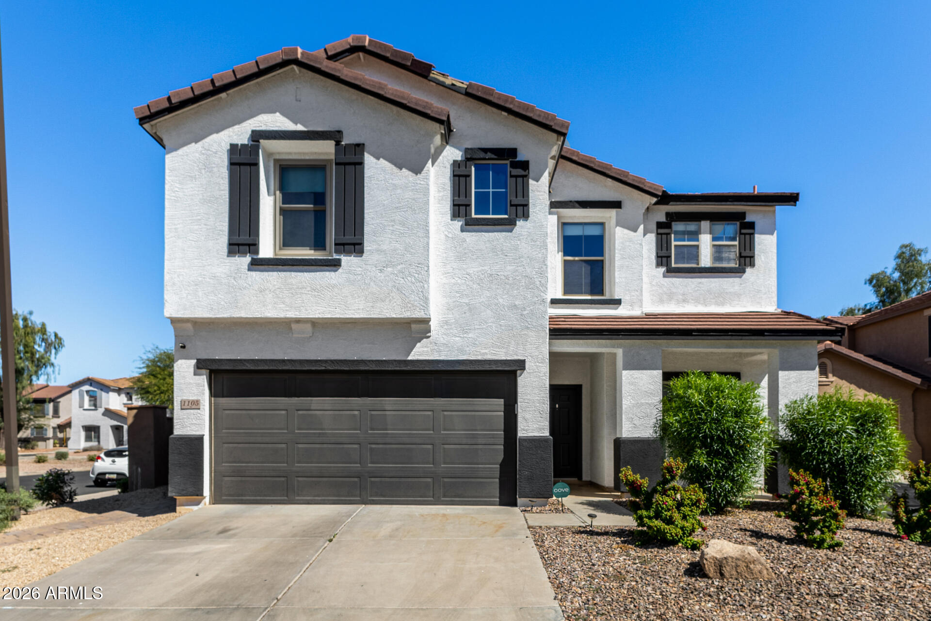 1105 E PARKVIEW Court