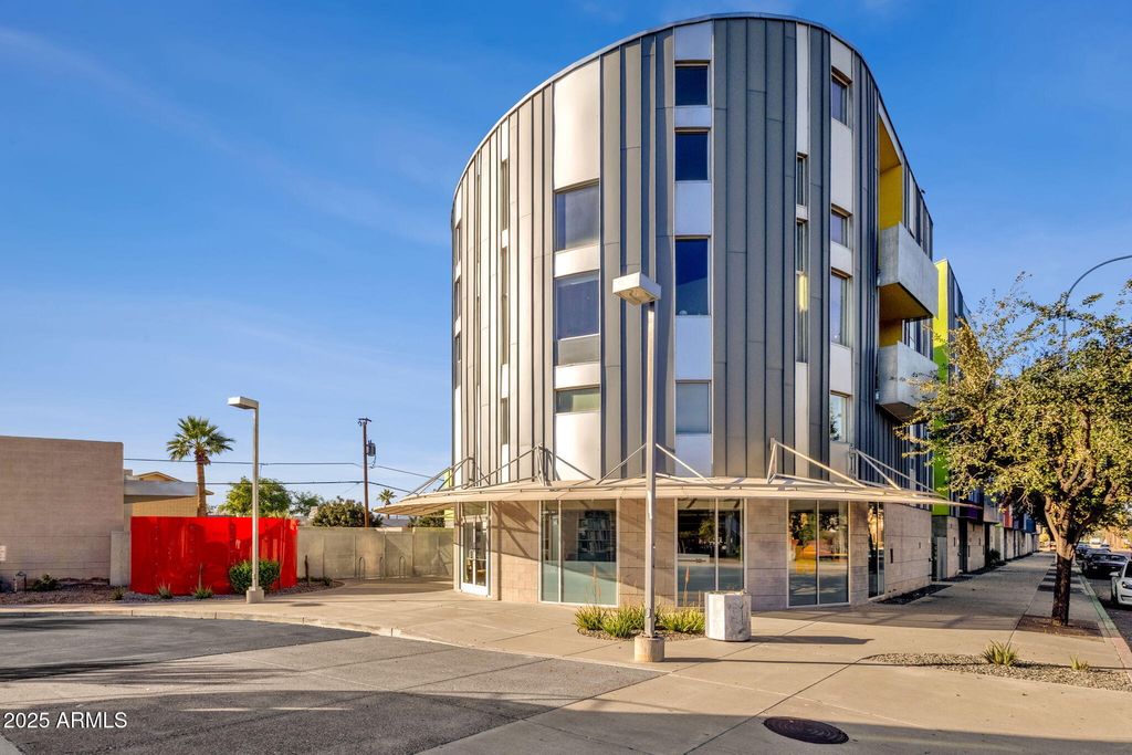 Photo of 1111 W University Drive #3011, Tempe, AZ 85281 (MLS # 6962025)