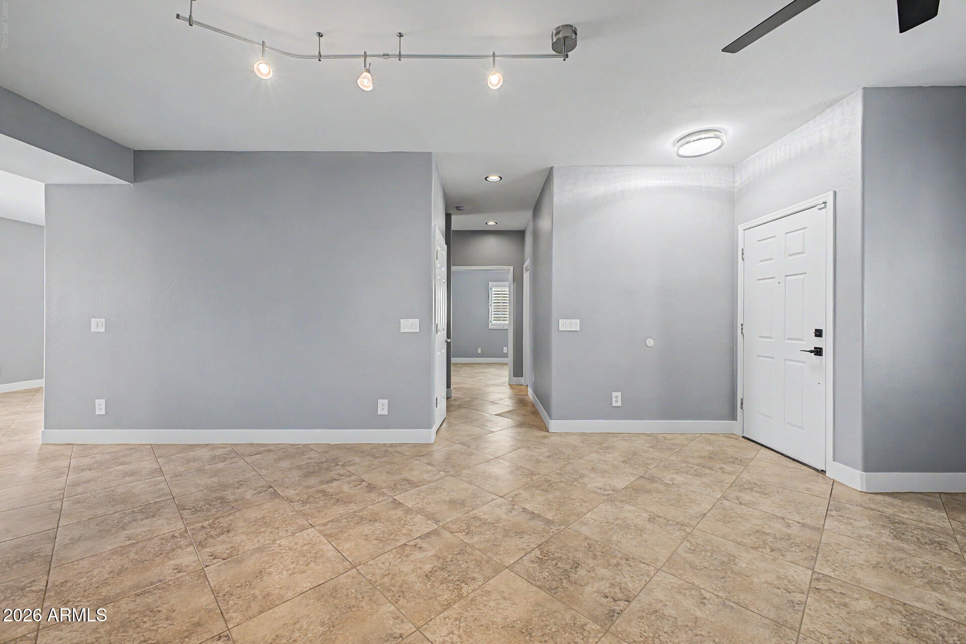372 E GOLDMINE Court