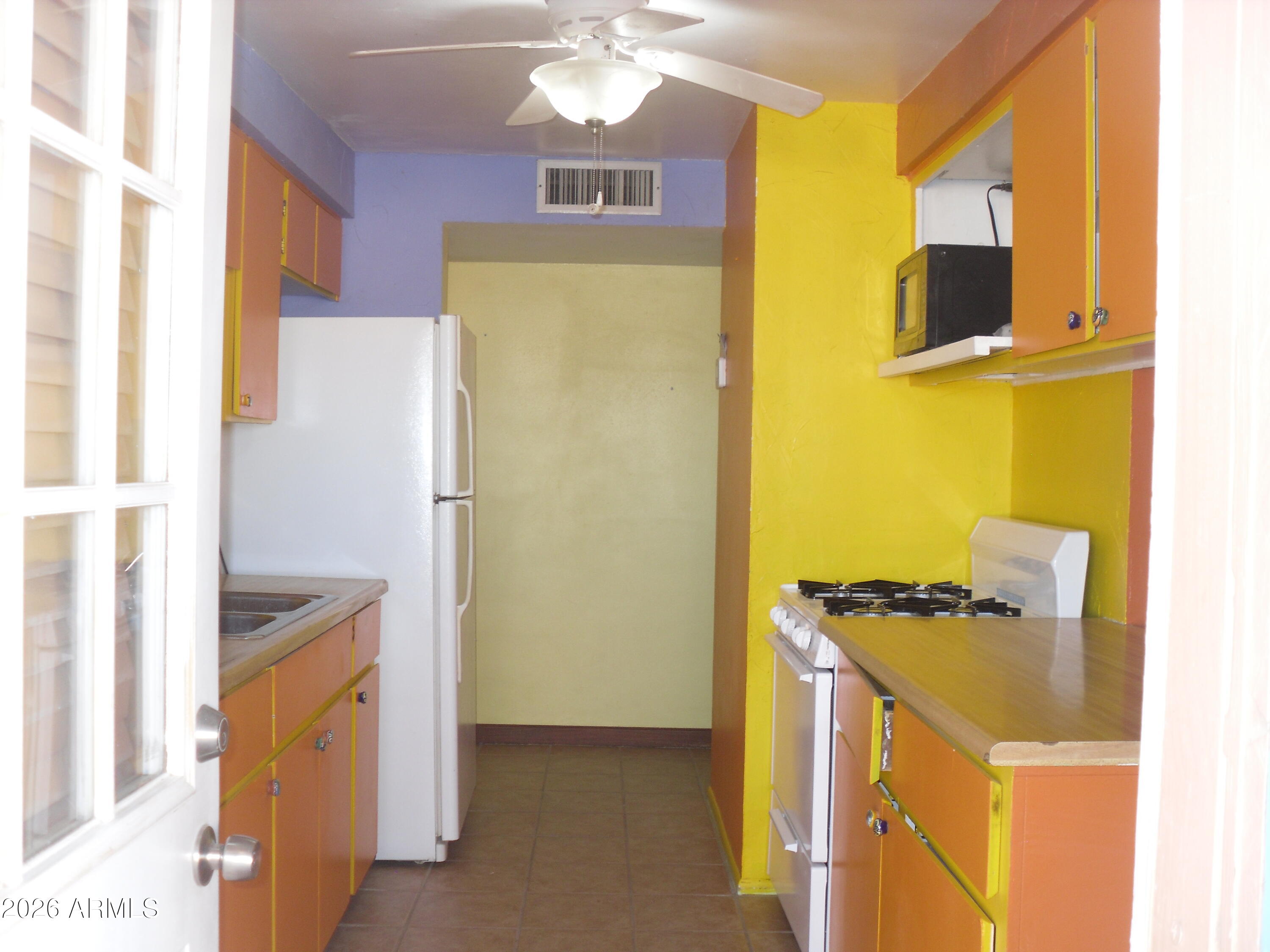 BLK 3 J.A. ROBERTS SUBDIVISION NO 1 - Residential