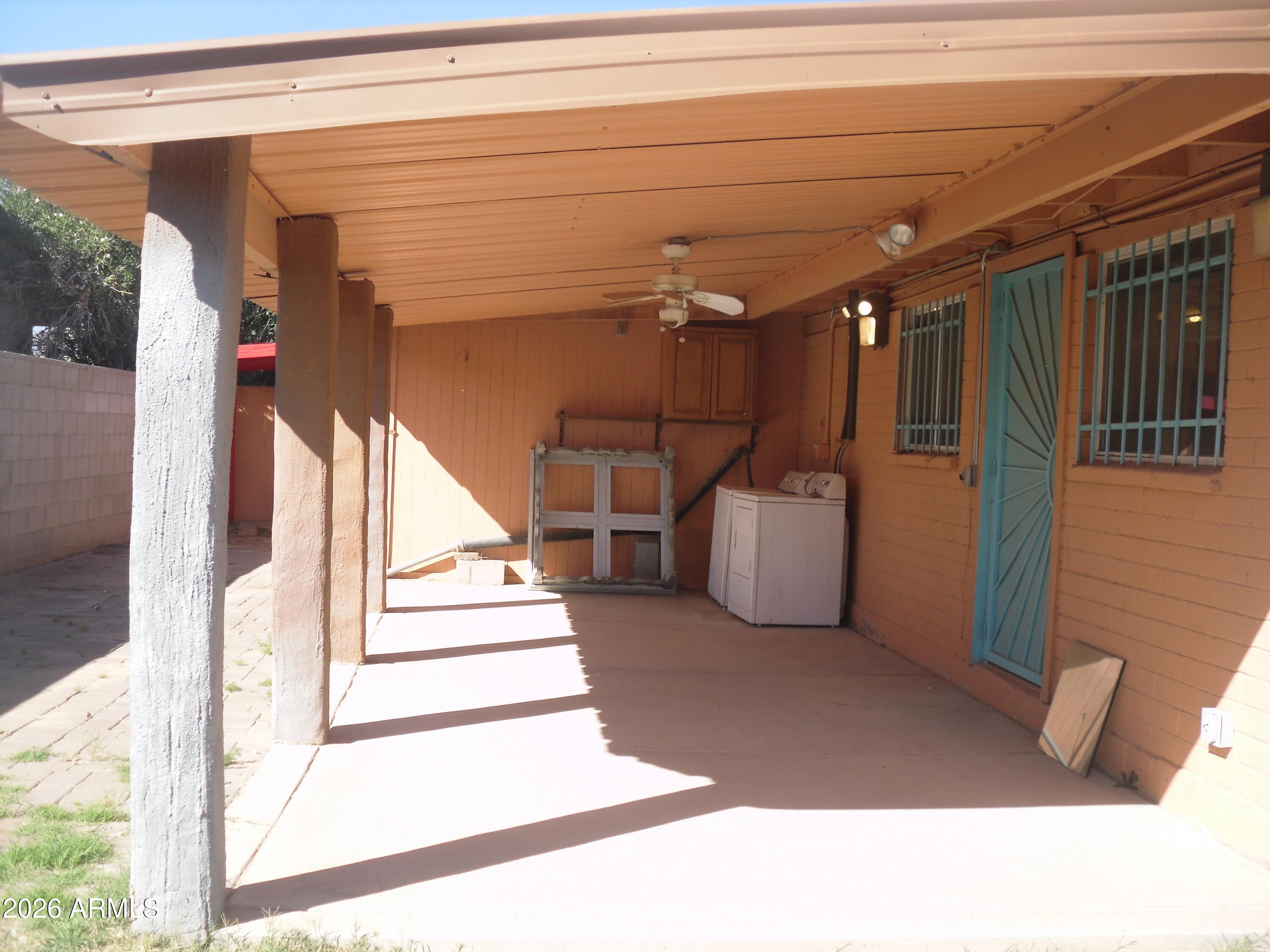 BLK 3 J.A. ROBERTS SUBDIVISION NO 1 - Residential