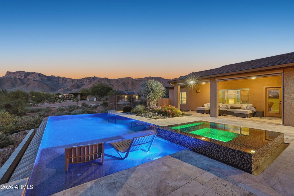 Photo of 3070 S Morningside Lane, Gold Canyon, AZ 85118 (MLS # 6976418)