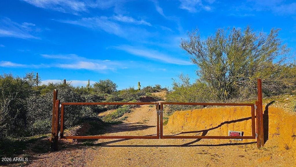 Photo of 1424 E Montello Road #-, Scottsdale, AZ 85262 (MLS # 7036695)