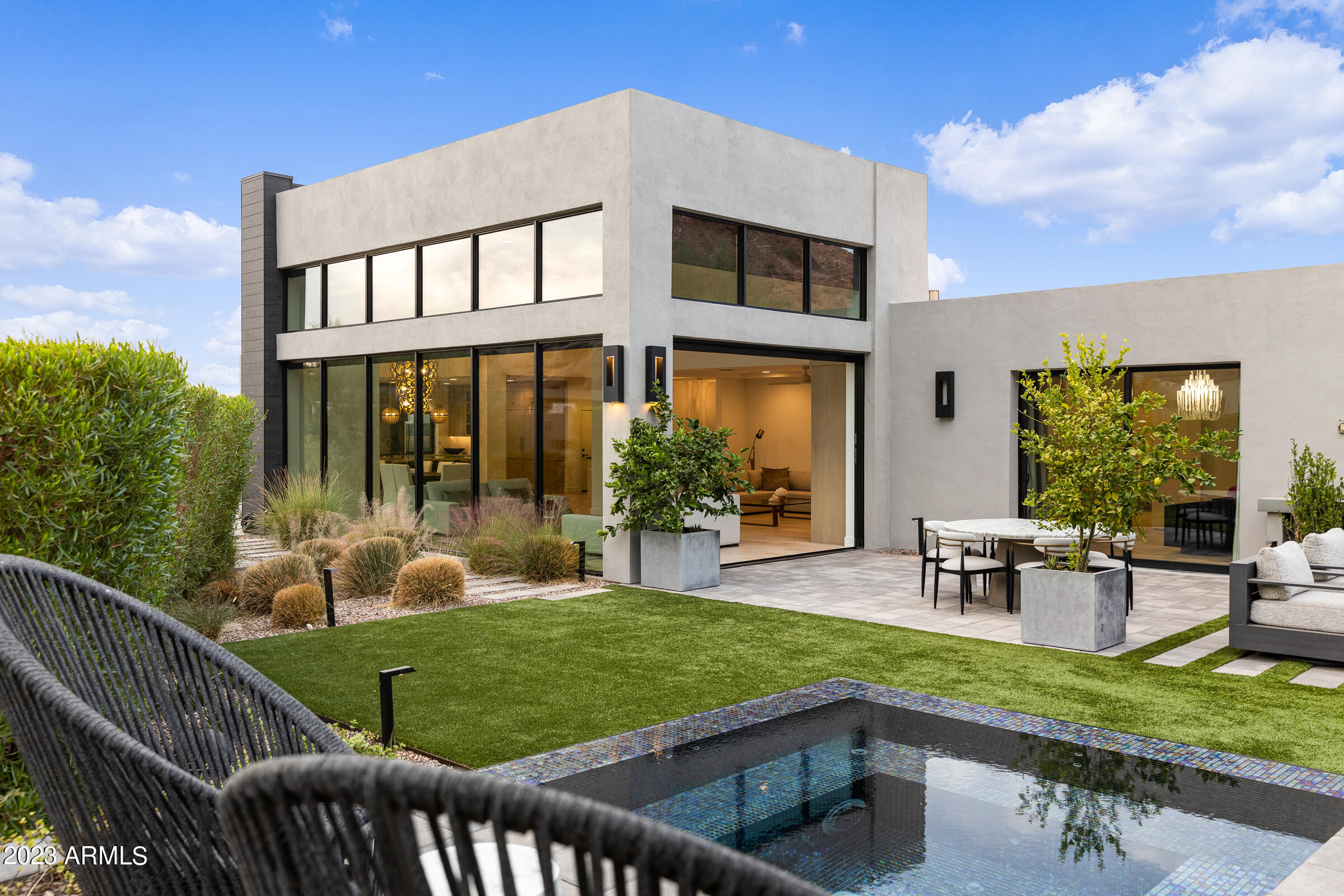 5841 N ECHO CANYON Circle