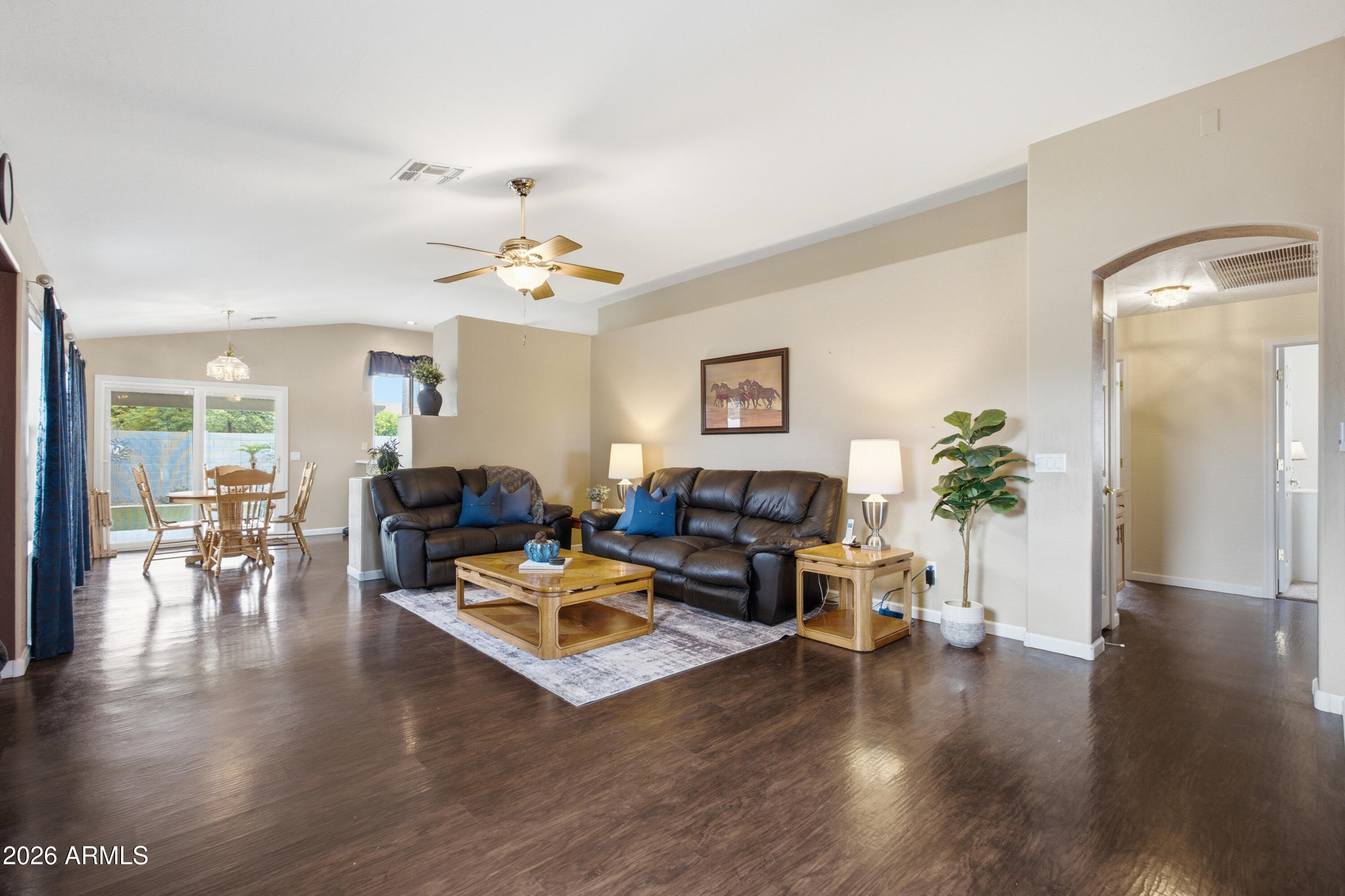 4 E MAYFIELD Drive