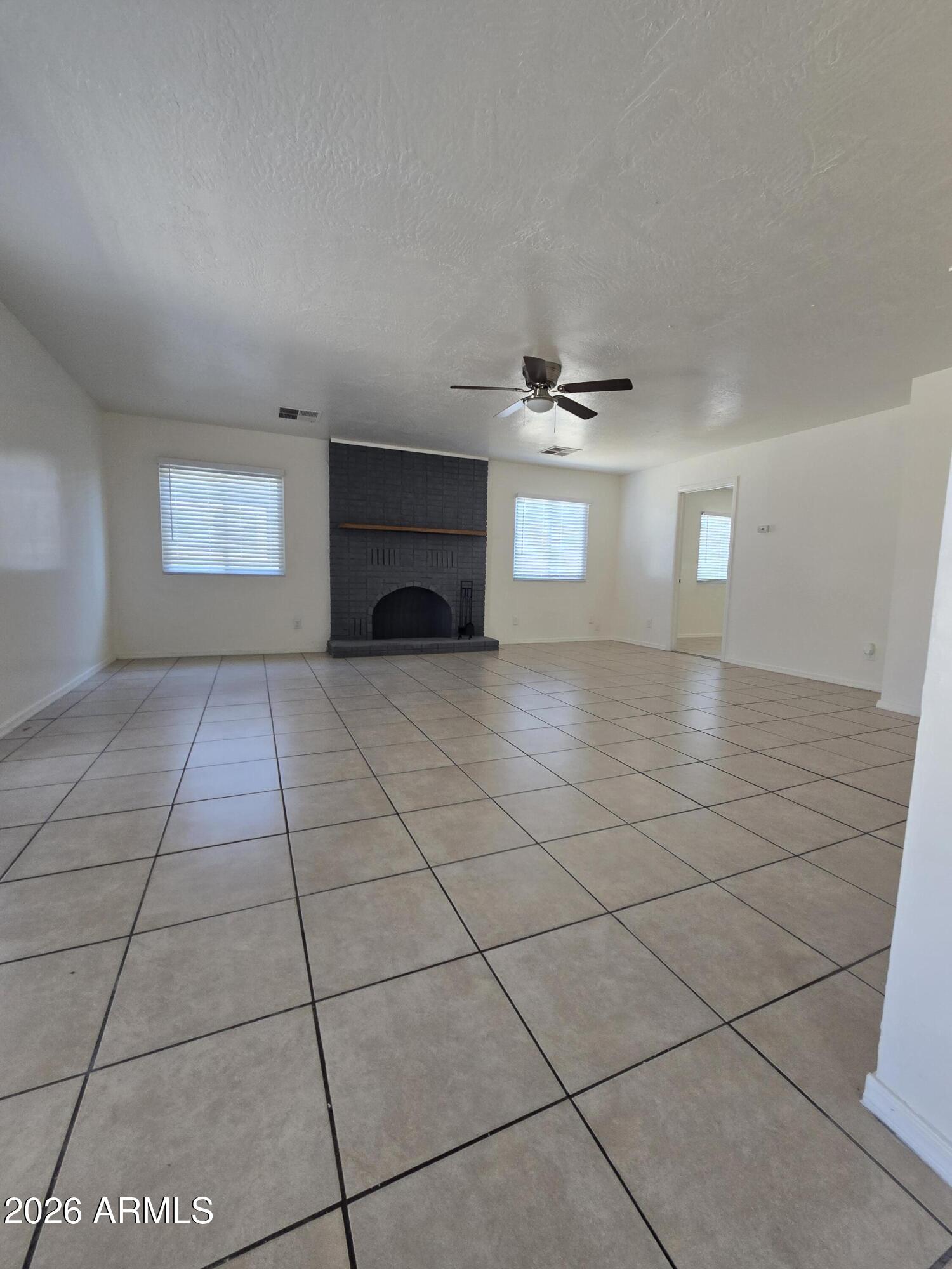 6917 W HIGHLAND Avenue