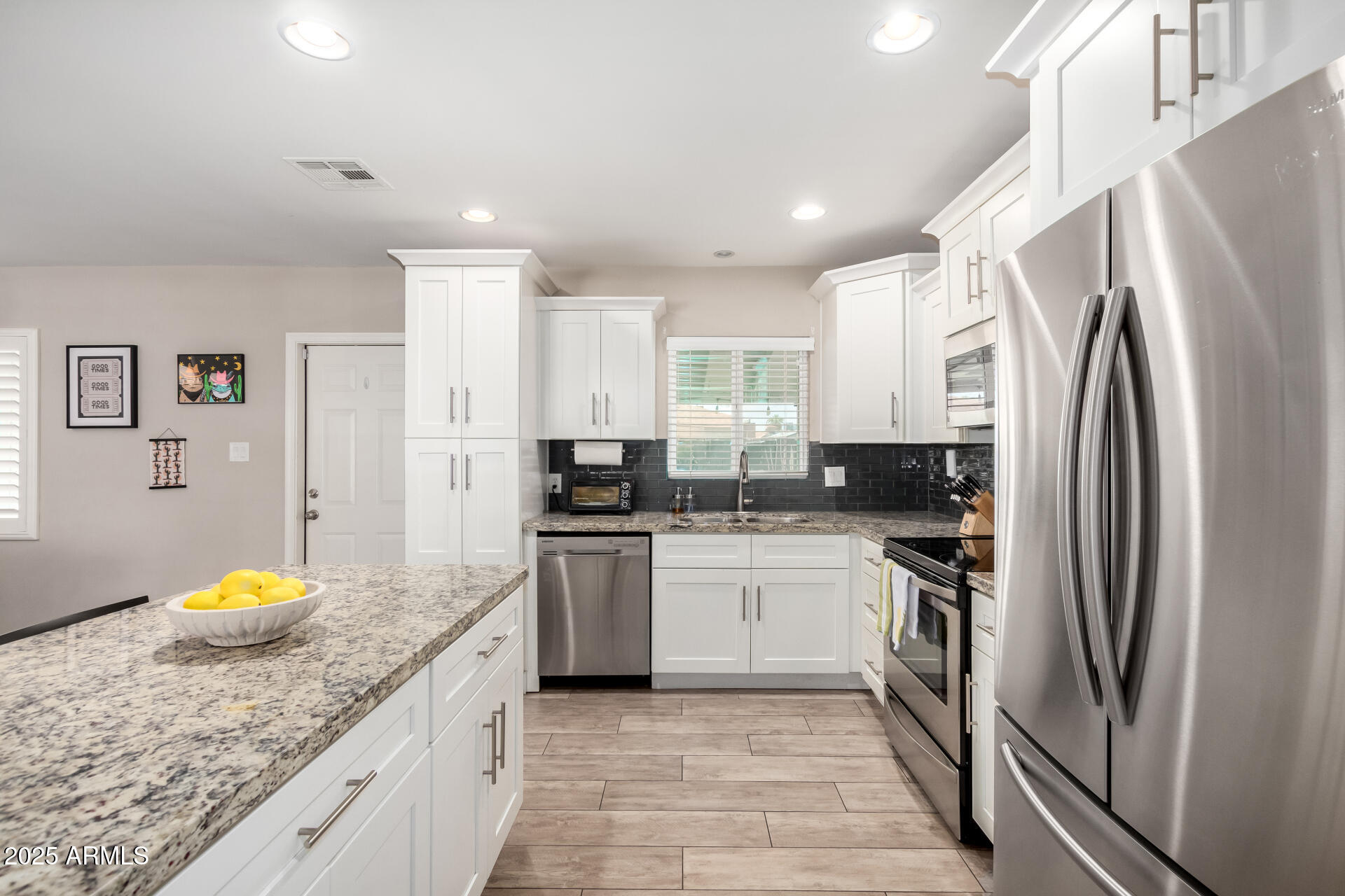 508 S ERNIE Place