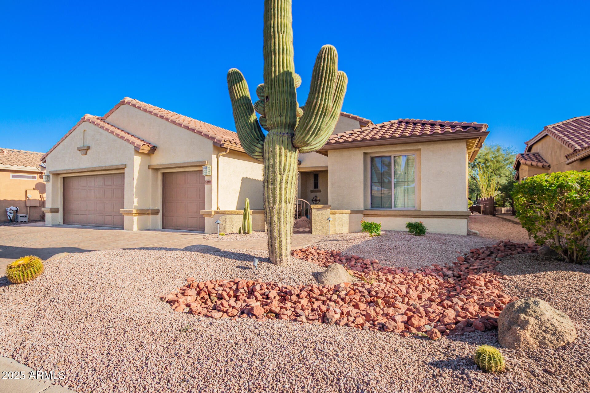 5381 N PIONEER Drive