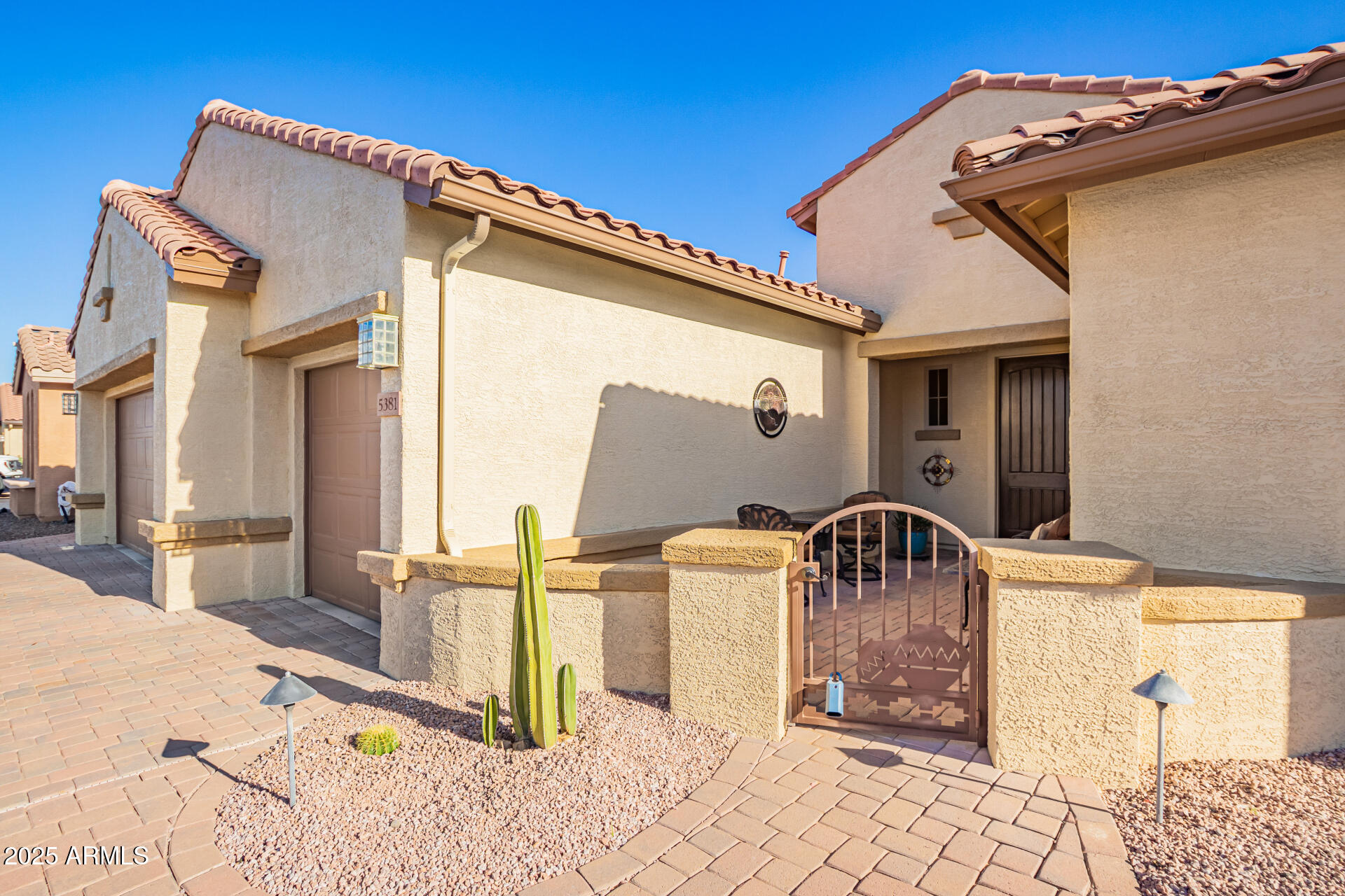 5381 N PIONEER Drive