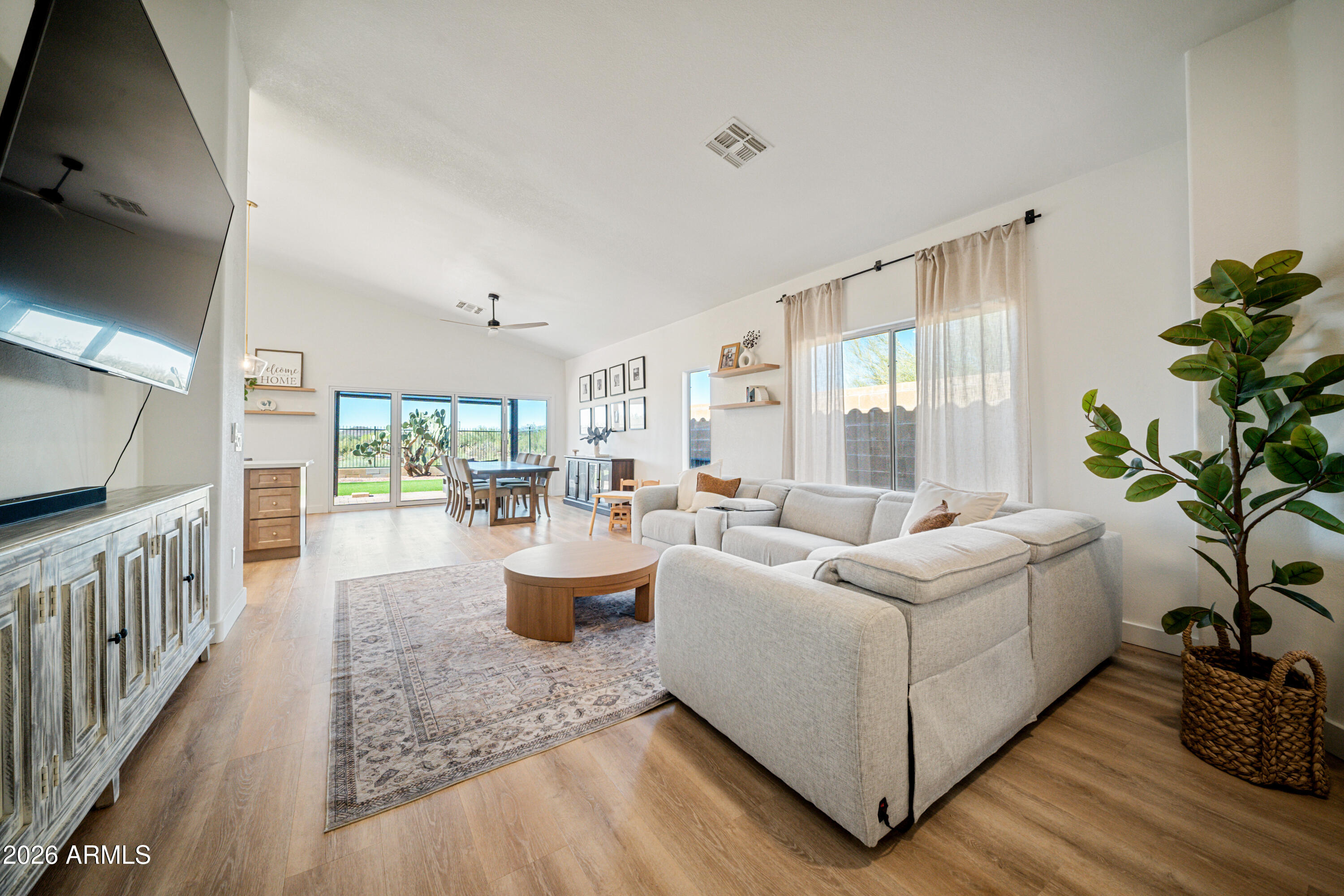 40724 N CAPITAL Court