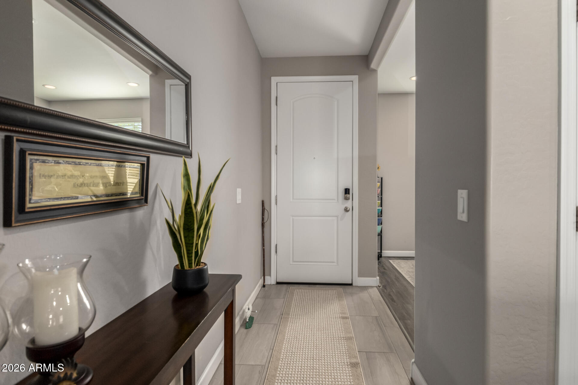 2653 N WRIGLEY Drive