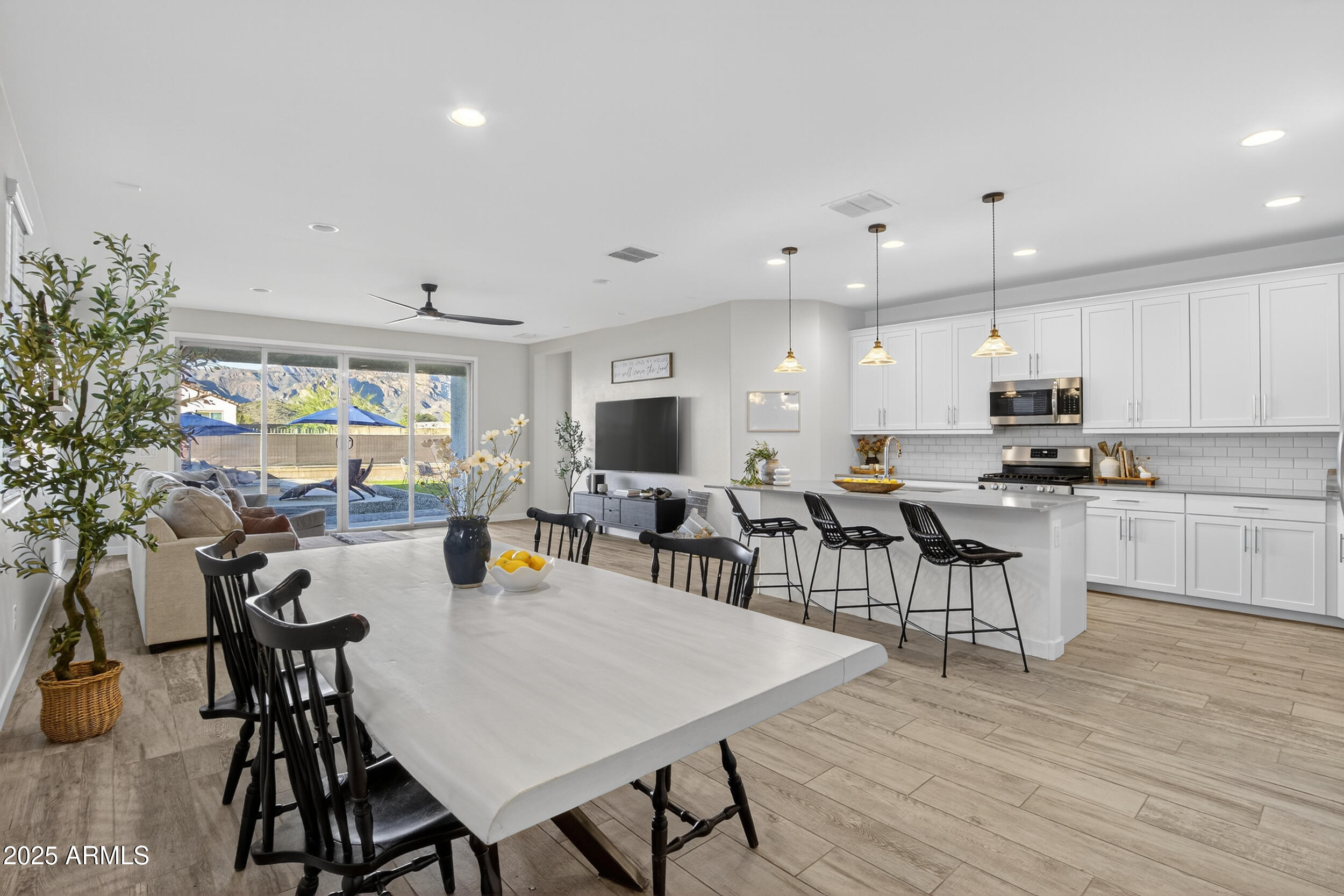 12686 E PIVOT PEAK --