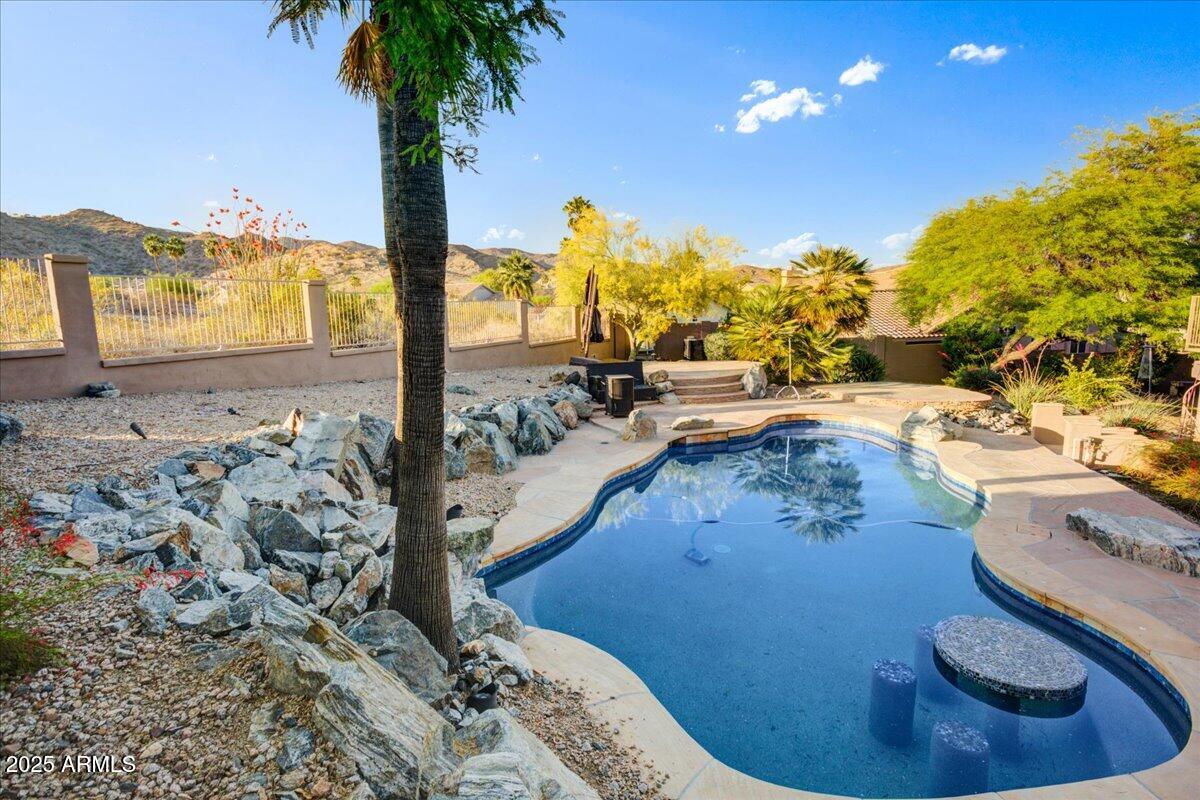 15414 S 19TH Way