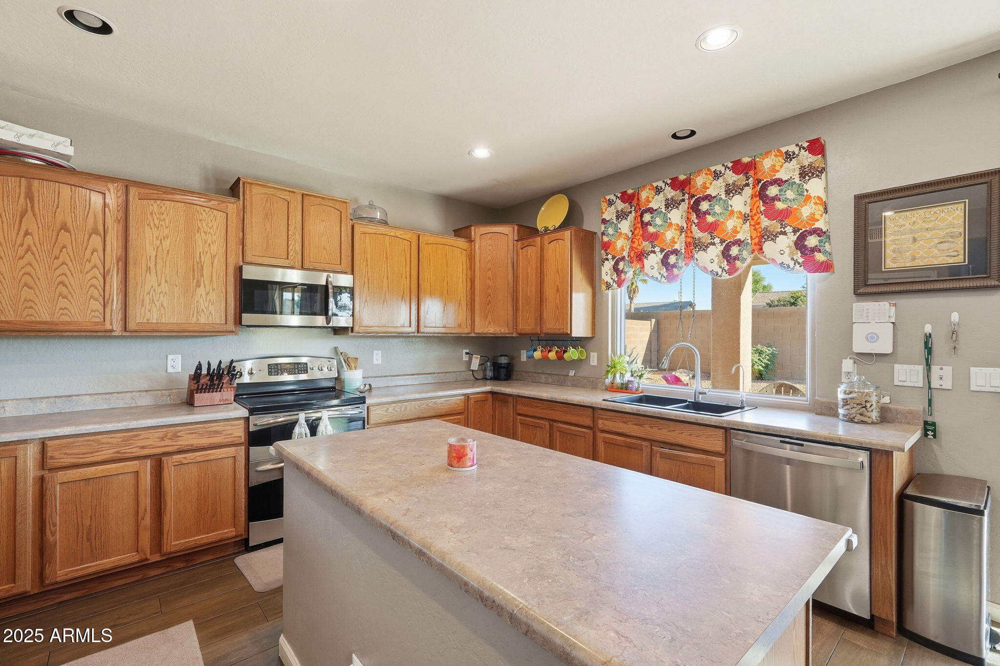 3751 E DIAMOND Court