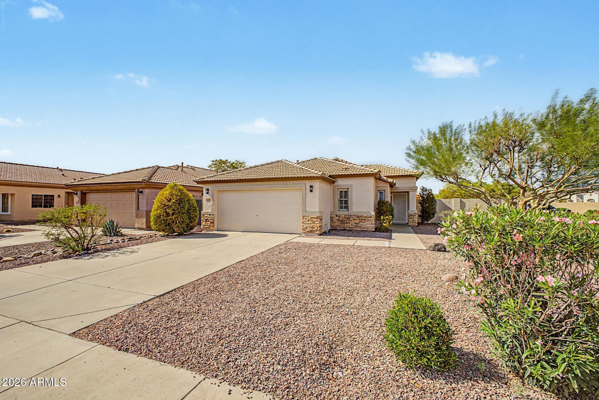 10376 W TONOPAH Drive
