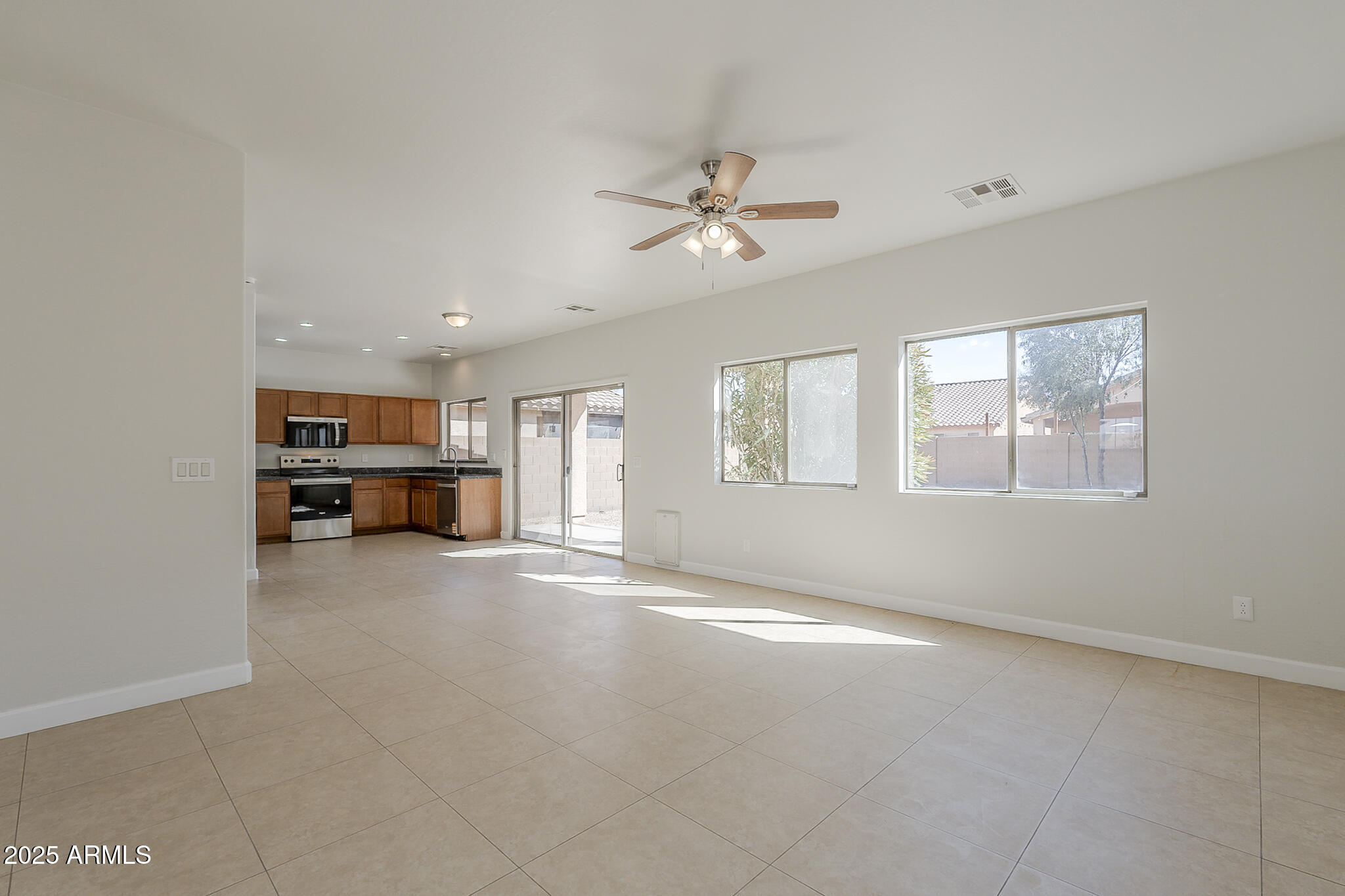 9939 W SOUTHGATE Avenue