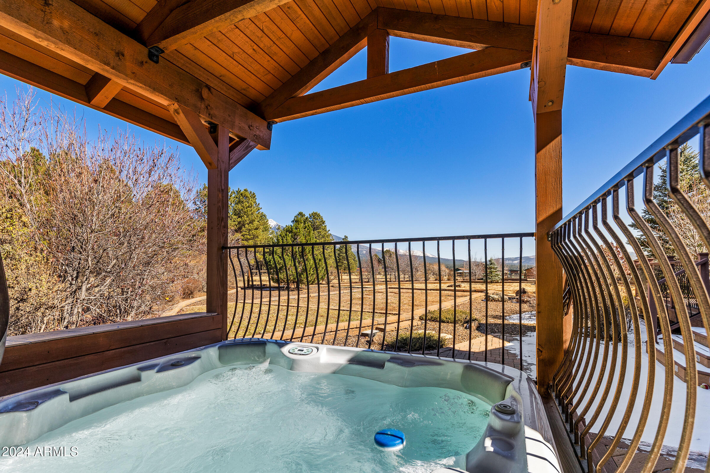 8950 W ANTOINETTE Way