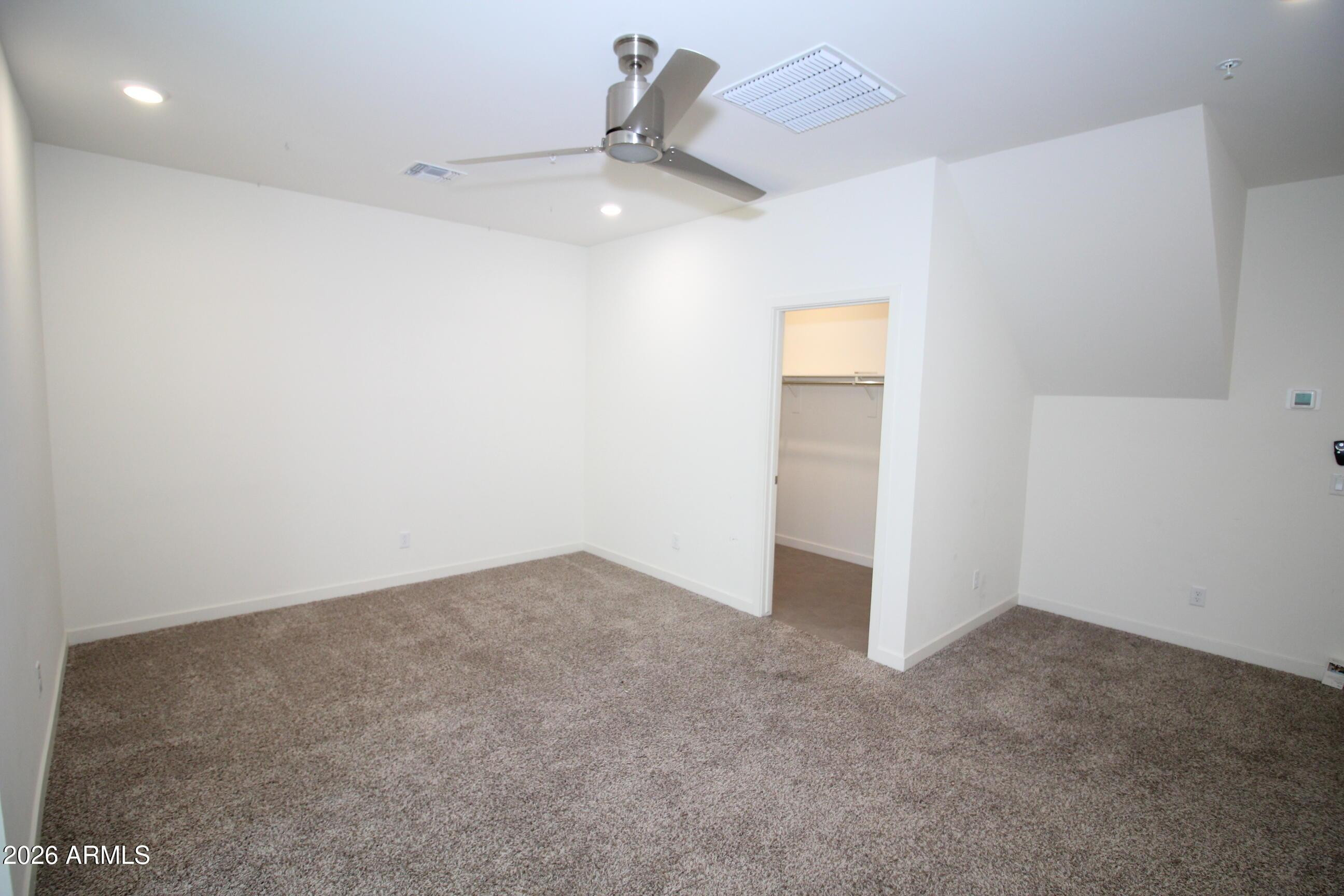 2215 W Harmont Drive