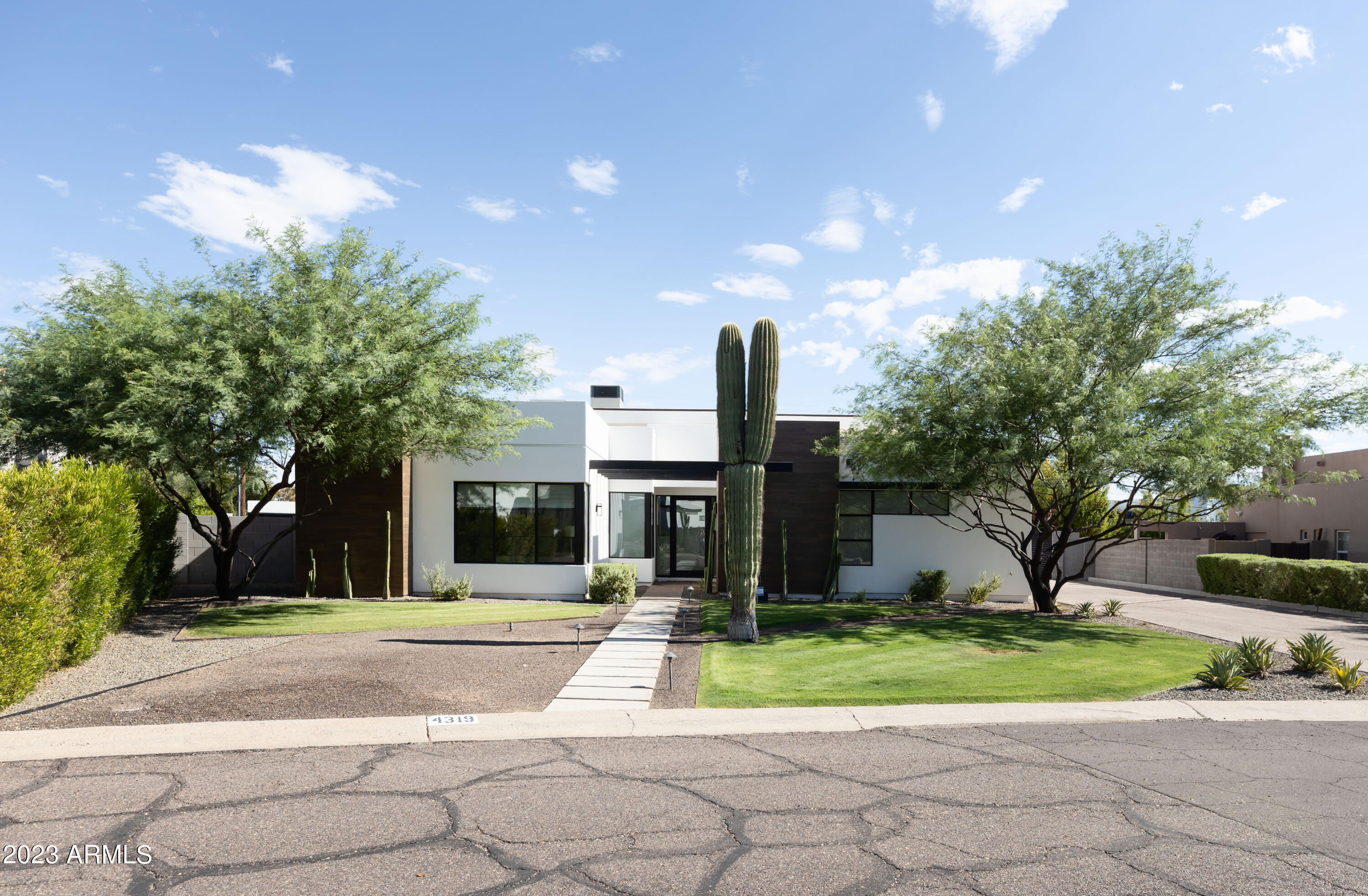 MARION ESTATES - Residential