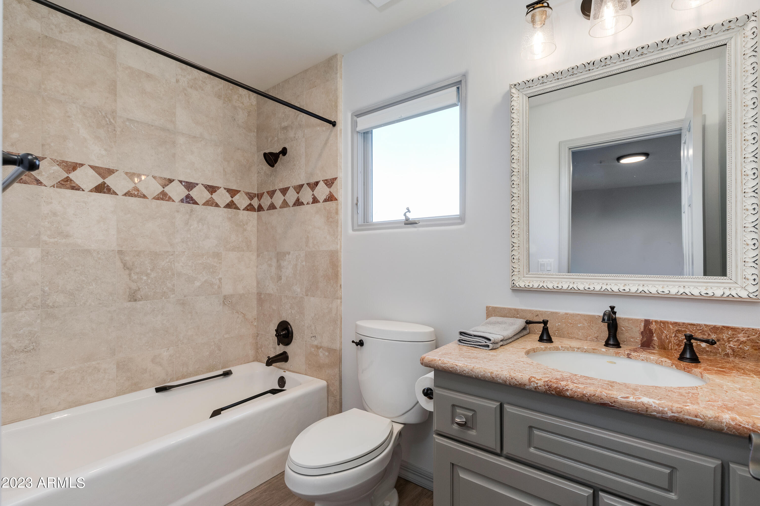 QUAIL RIDGE - Residential