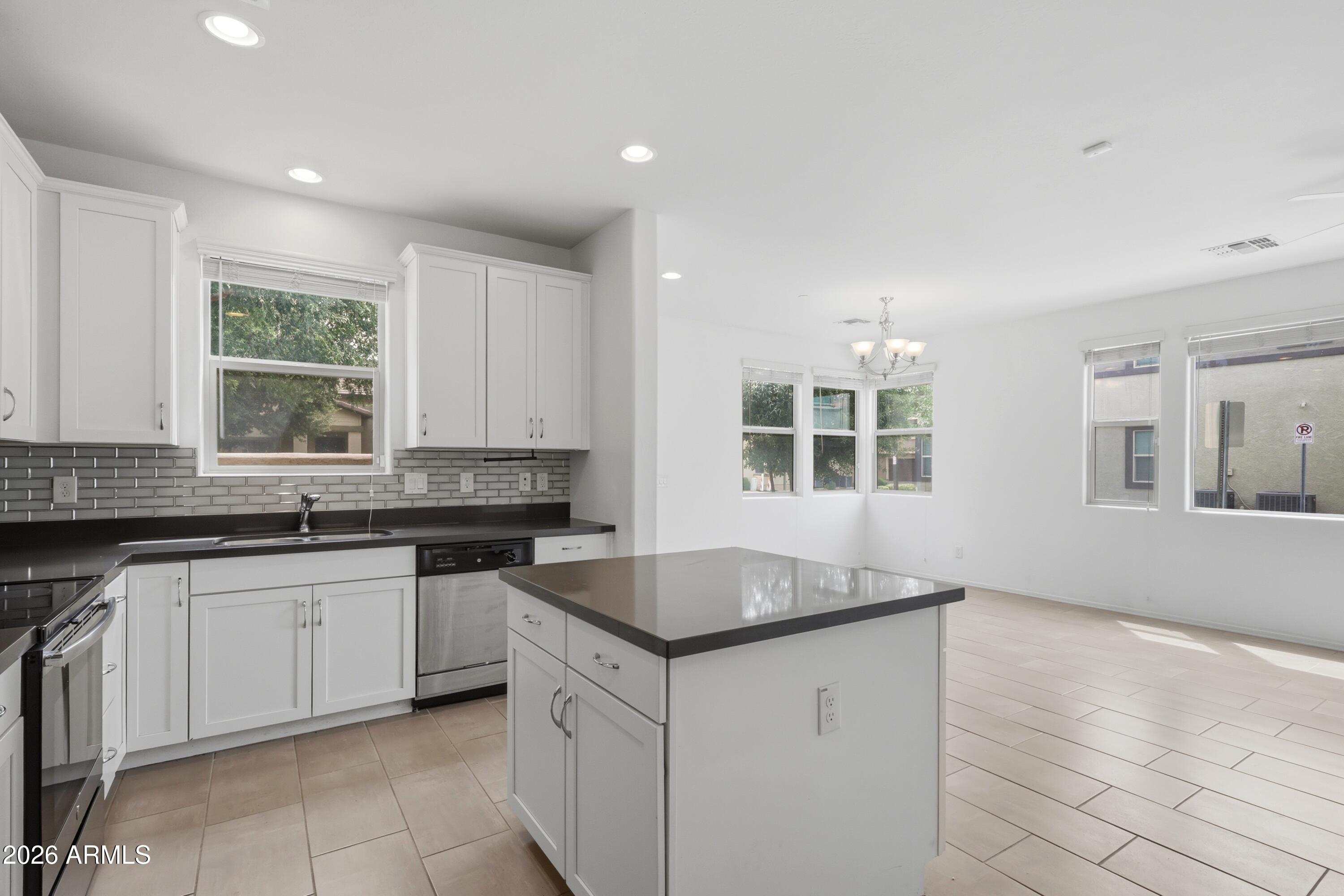 14870 W ENCANTO Boulevard 1055