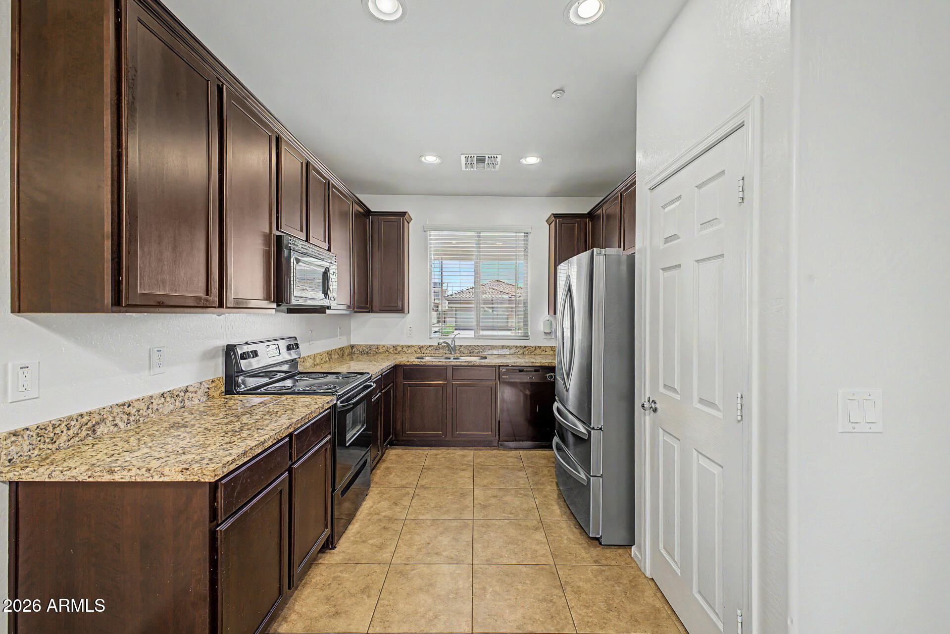 GRAND MANOR - Residential