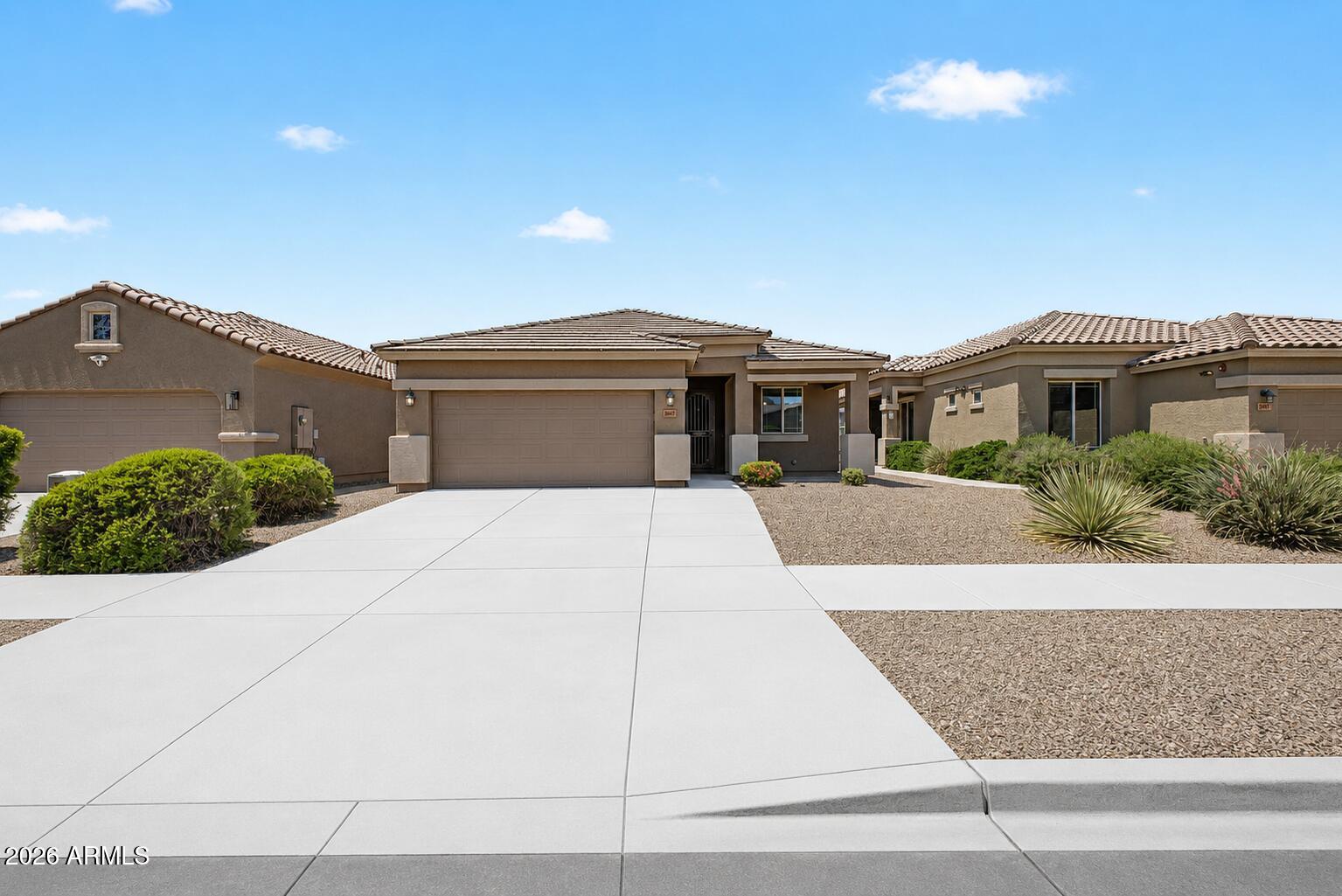 GRAND MANOR - Residential
