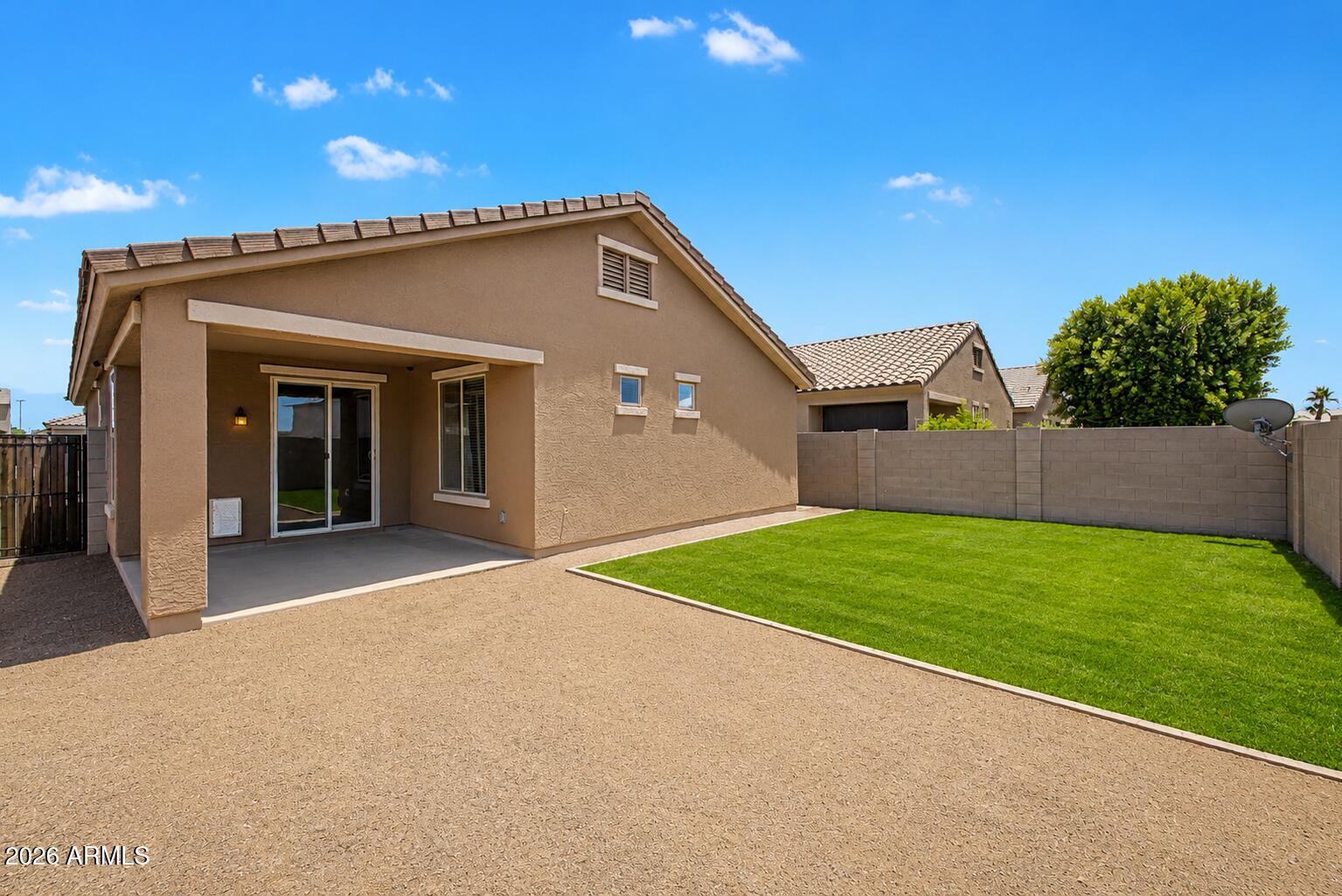 GRAND MANOR - Residential