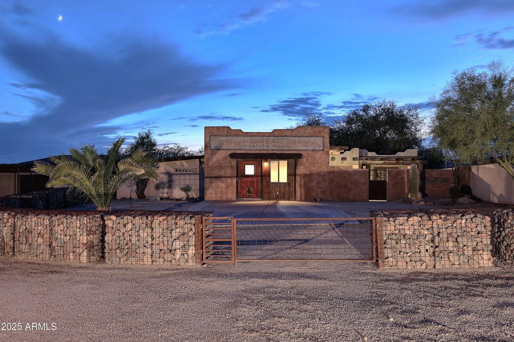 Photo of 28628 N 44th Street, Cave Creek, AZ 85331 (MLS # 6912814)