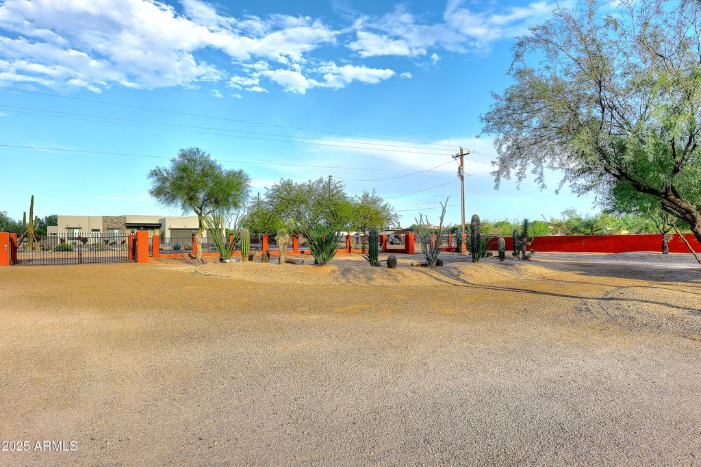 Photo of 28628 N 44th Street, Cave Creek, AZ 85331 (MLS # 6912814)
