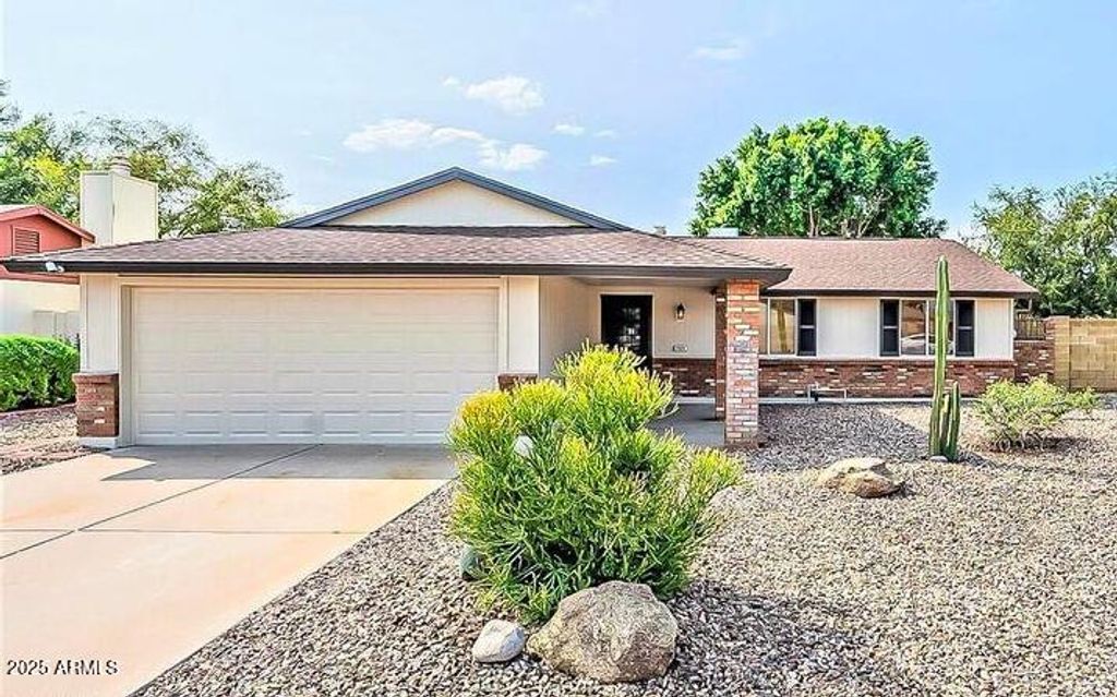 Photo of 1525 W El Alba Way, Chandler, AZ 85224 (MLS # 6923076)