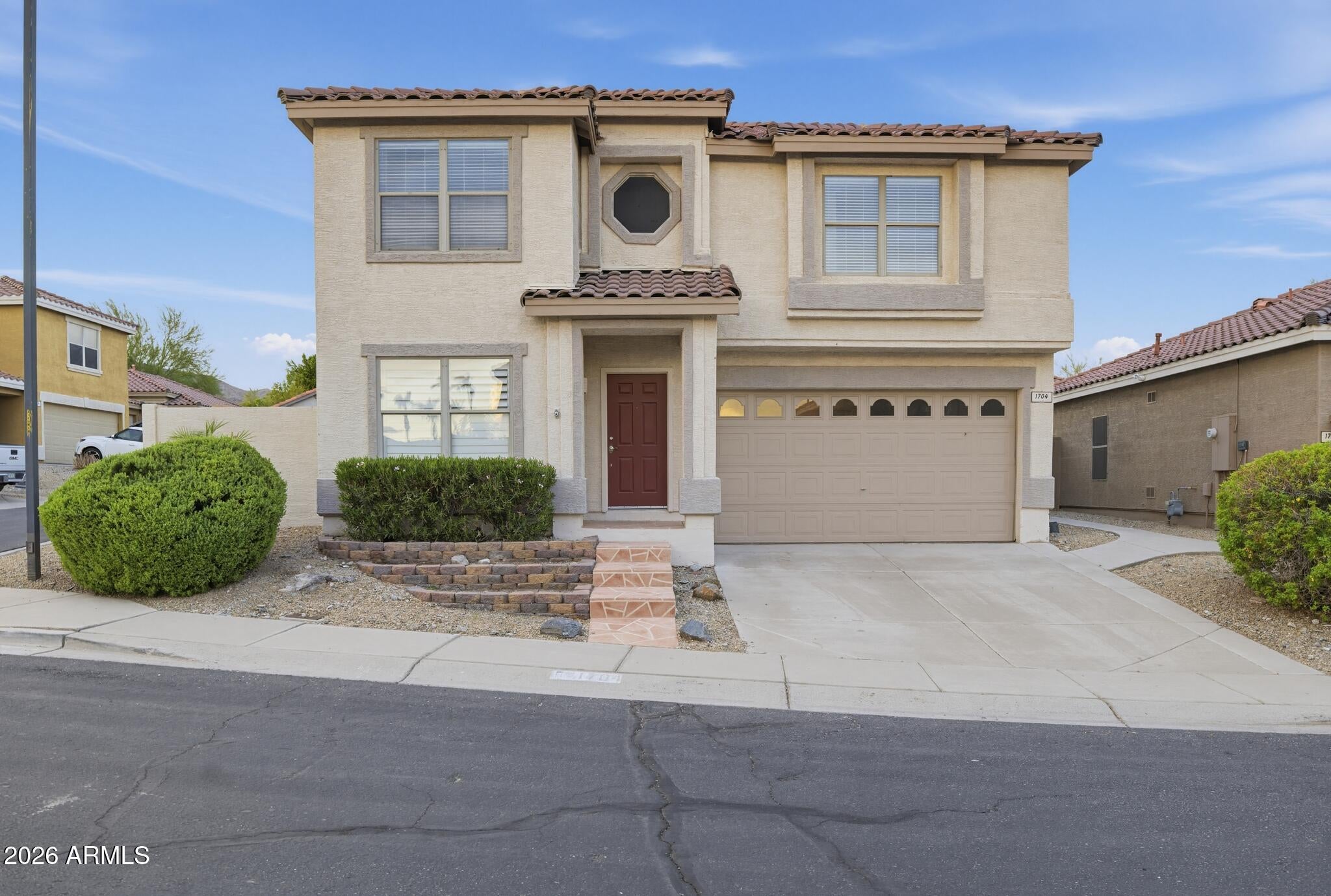 1704 W WILDWOOD Drive