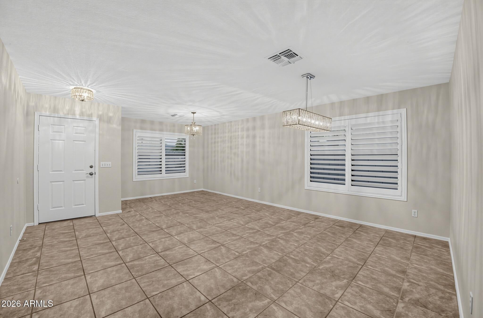 1704 W WILDWOOD Drive