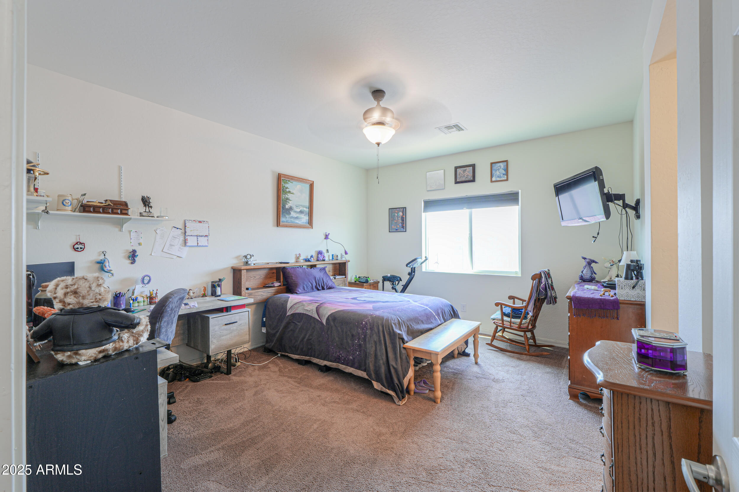 8477 W CONCORDIA Drive