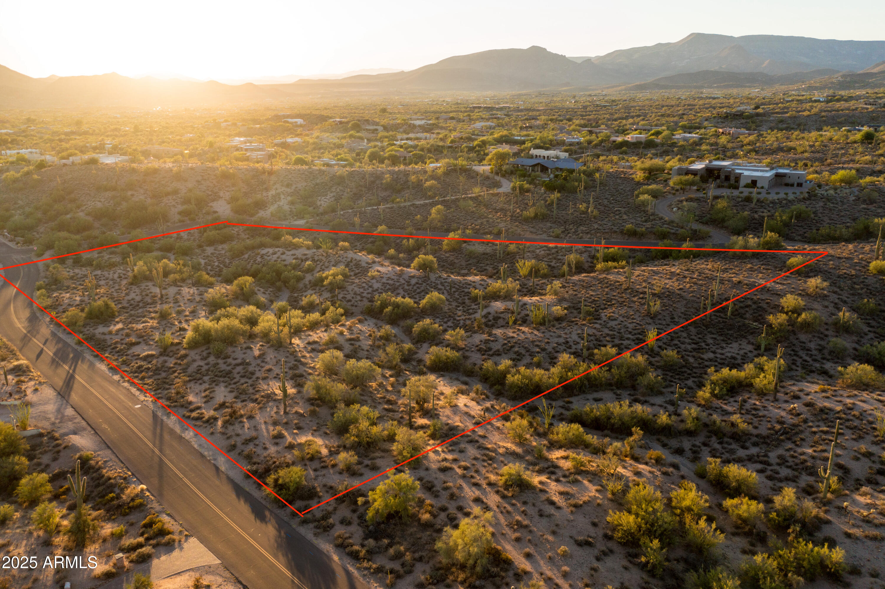 7650 E RISING SUN Road -