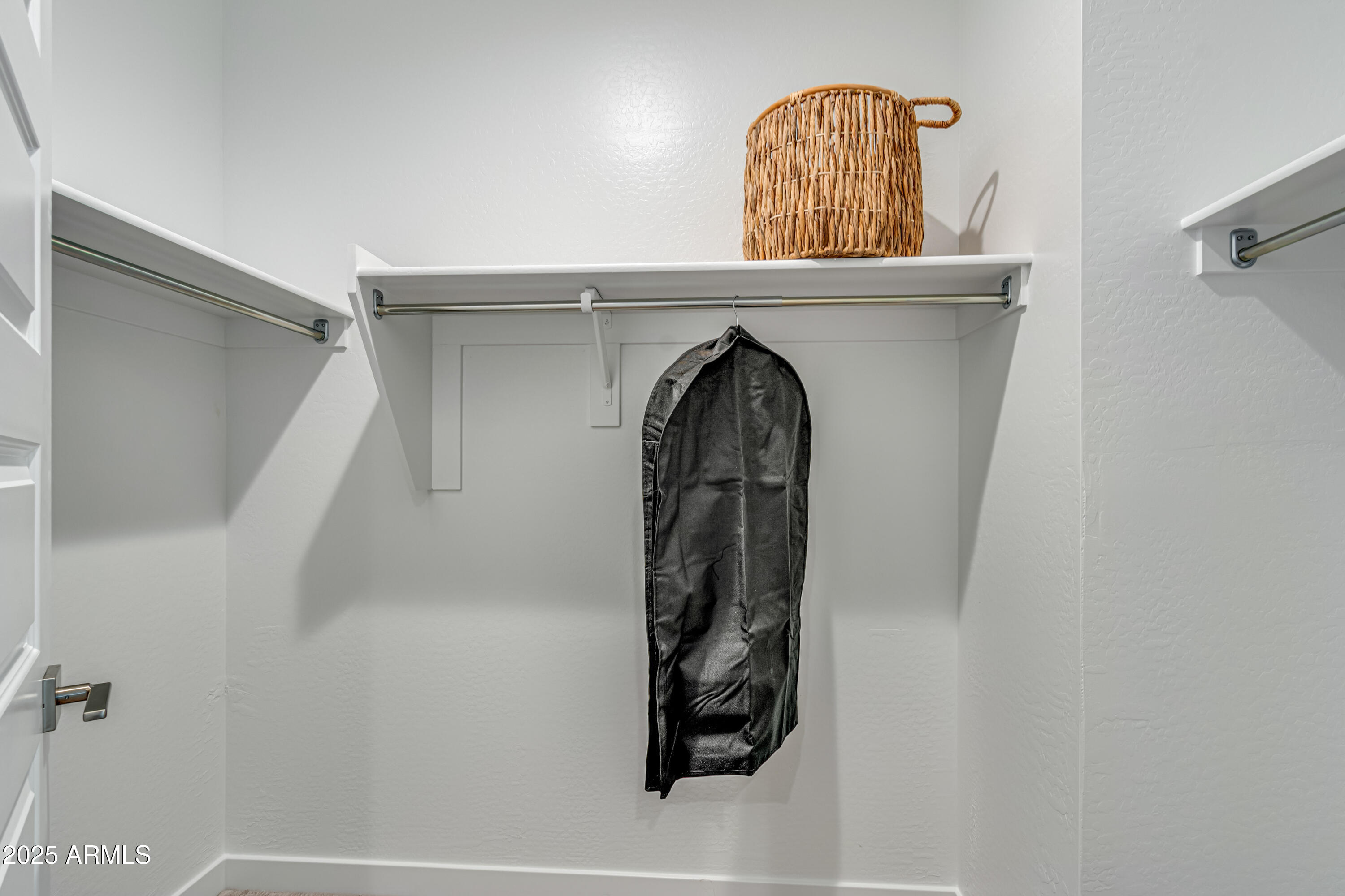 17807 W MISSION Lane