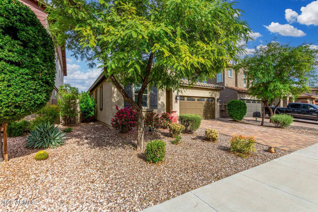 Photo of 12786 W Burnside Trail, Peoria, AZ 85383 (MLS # 6950698)