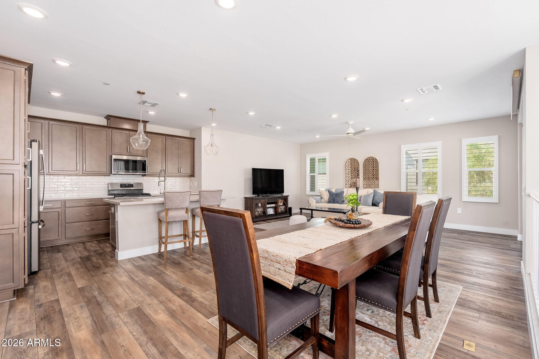 762 E GINKO Avenue 201