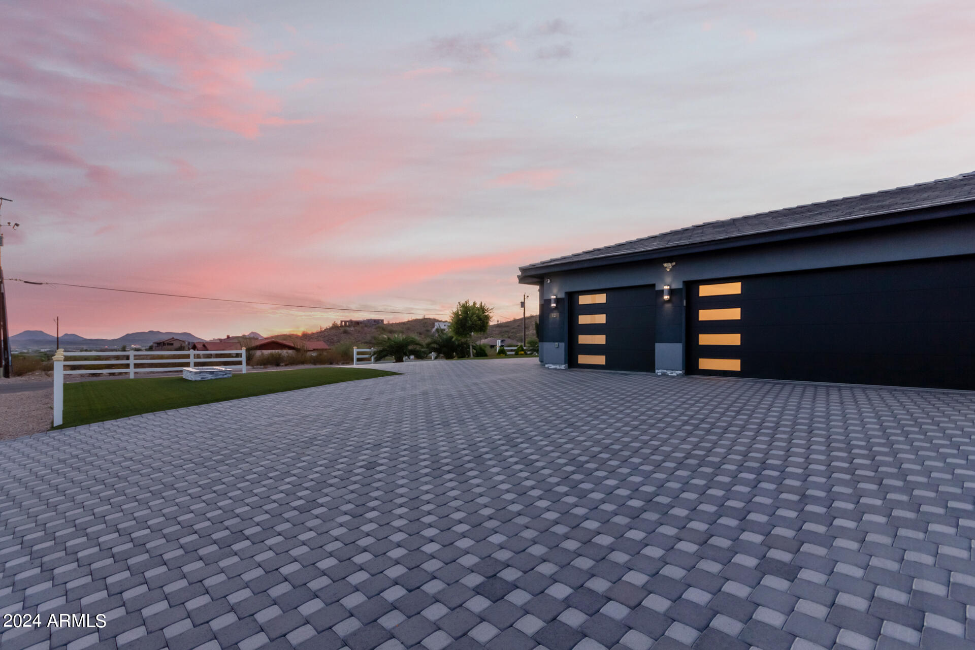 12 E Quartz Rock Road