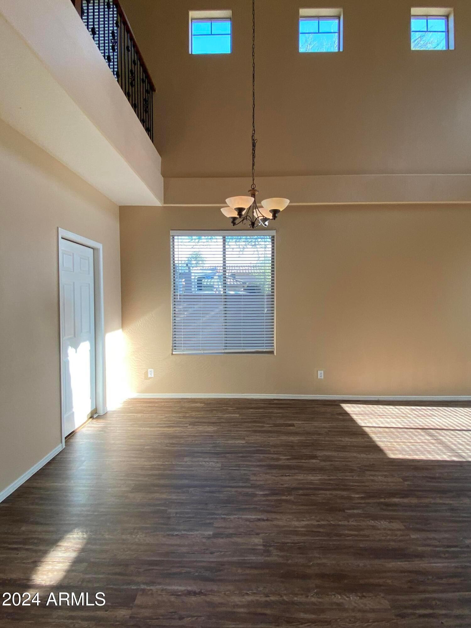 3402 W Galvin Street